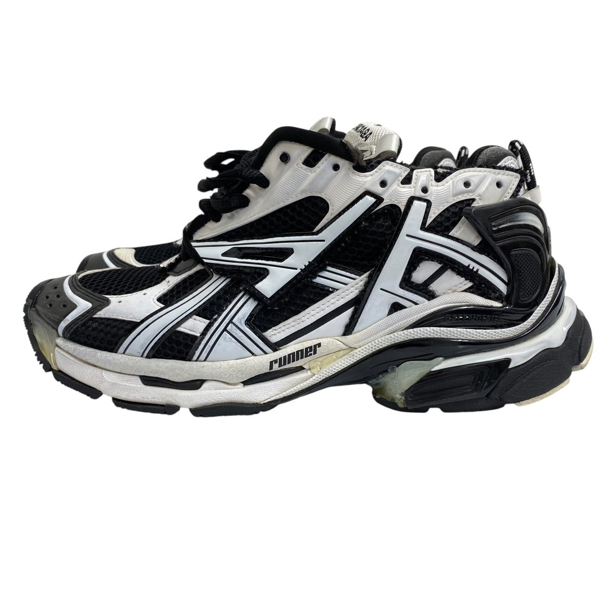 BALENCIAGA RUNNER 43 ブラック/ホワイト ホワイト の メンズ Runner スニーカー | Balenciaga JP