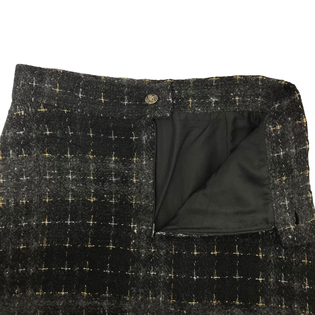 CHANEL シャネル ウール スカート 99P　サイズ36　タックスカート CHANEL シャネル 金ボタン ツイード ひざ丈 スカート 38 黒