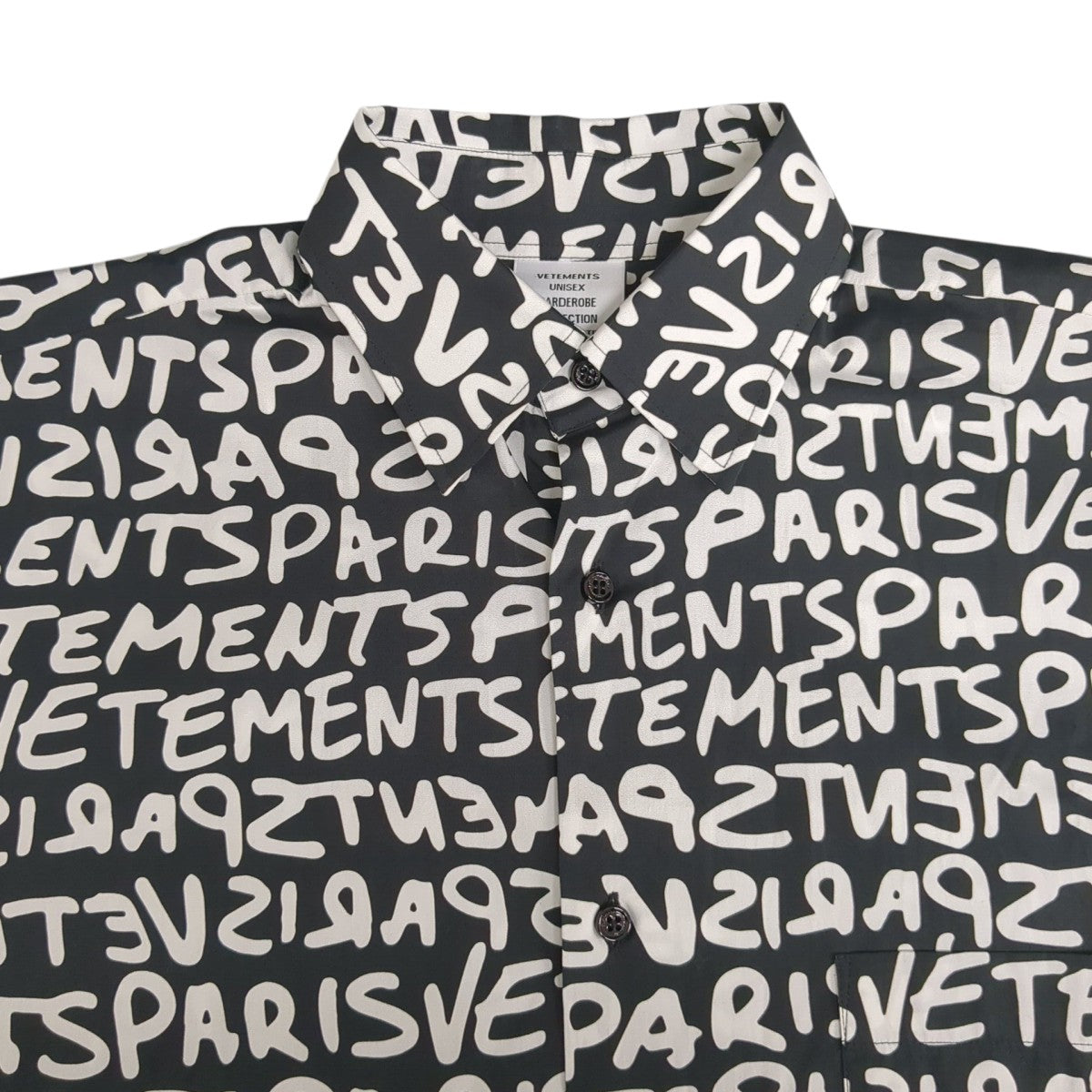 VETEMENTS(ヴェトモン) 半袖シャツUE64SH800BW UE64SH800BW ブラック