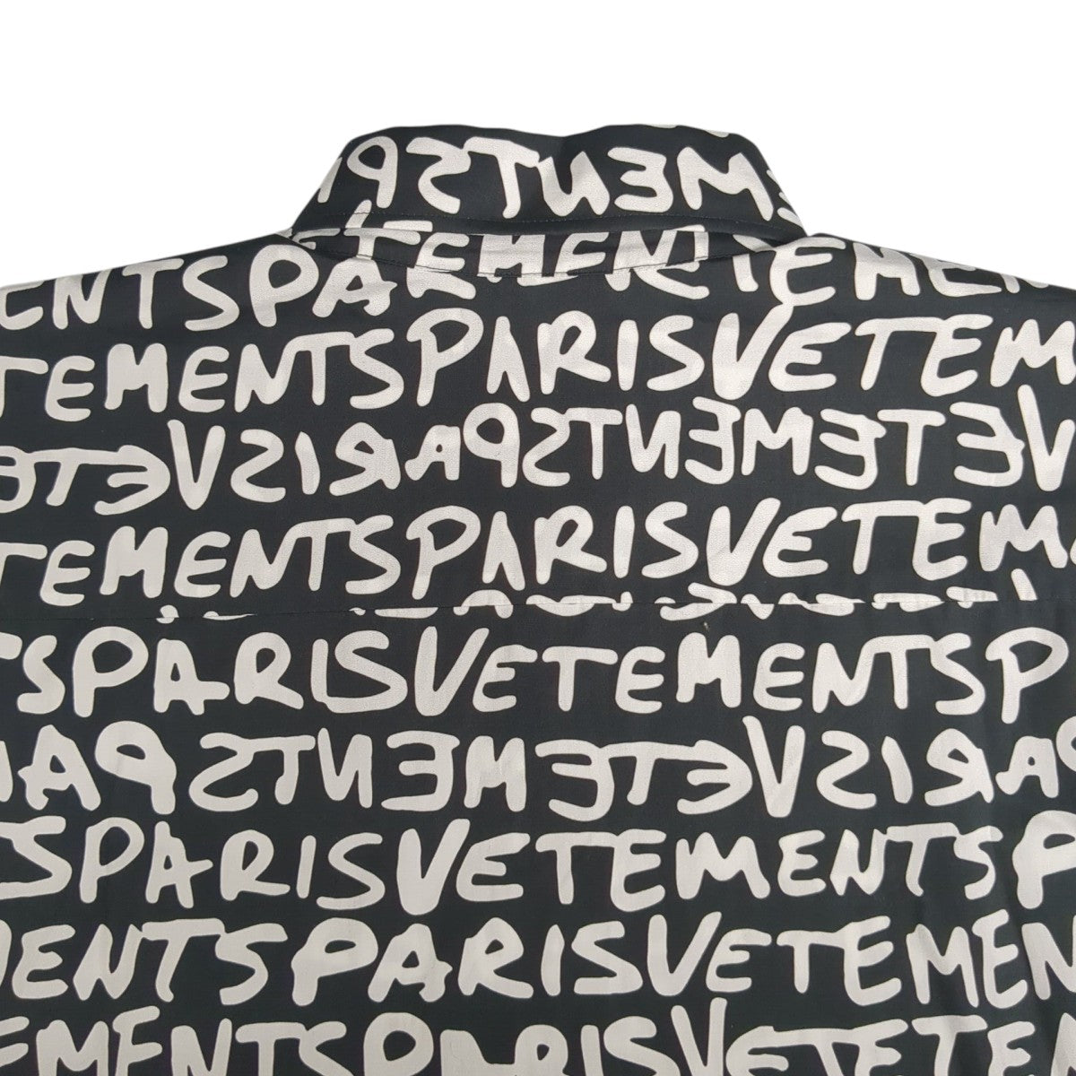 VETEMENTS(ヴェトモン) 半袖シャツUE64SH800BW UE64SH800BW ブラック