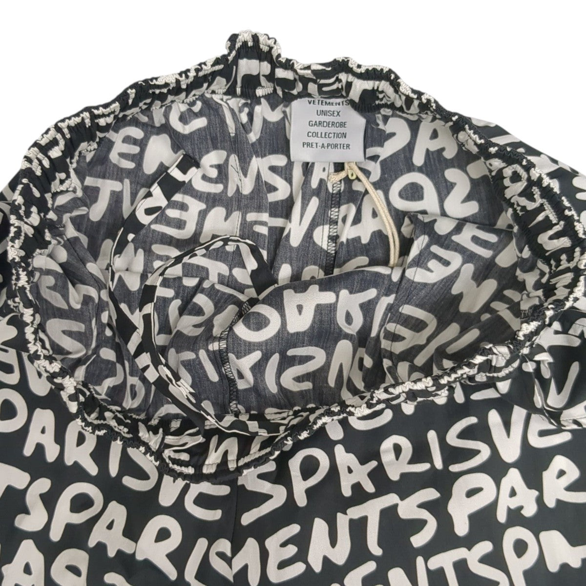 VETEMENTS 総柄パンツUE64PA240BW 古着・中古-4枚目のアイテム画像