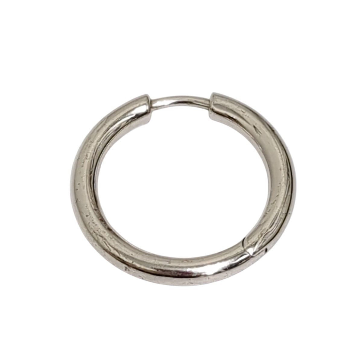 TOM WOOD(トムウッド) 片耳ピアス シルバー｜【公式】カインドオル