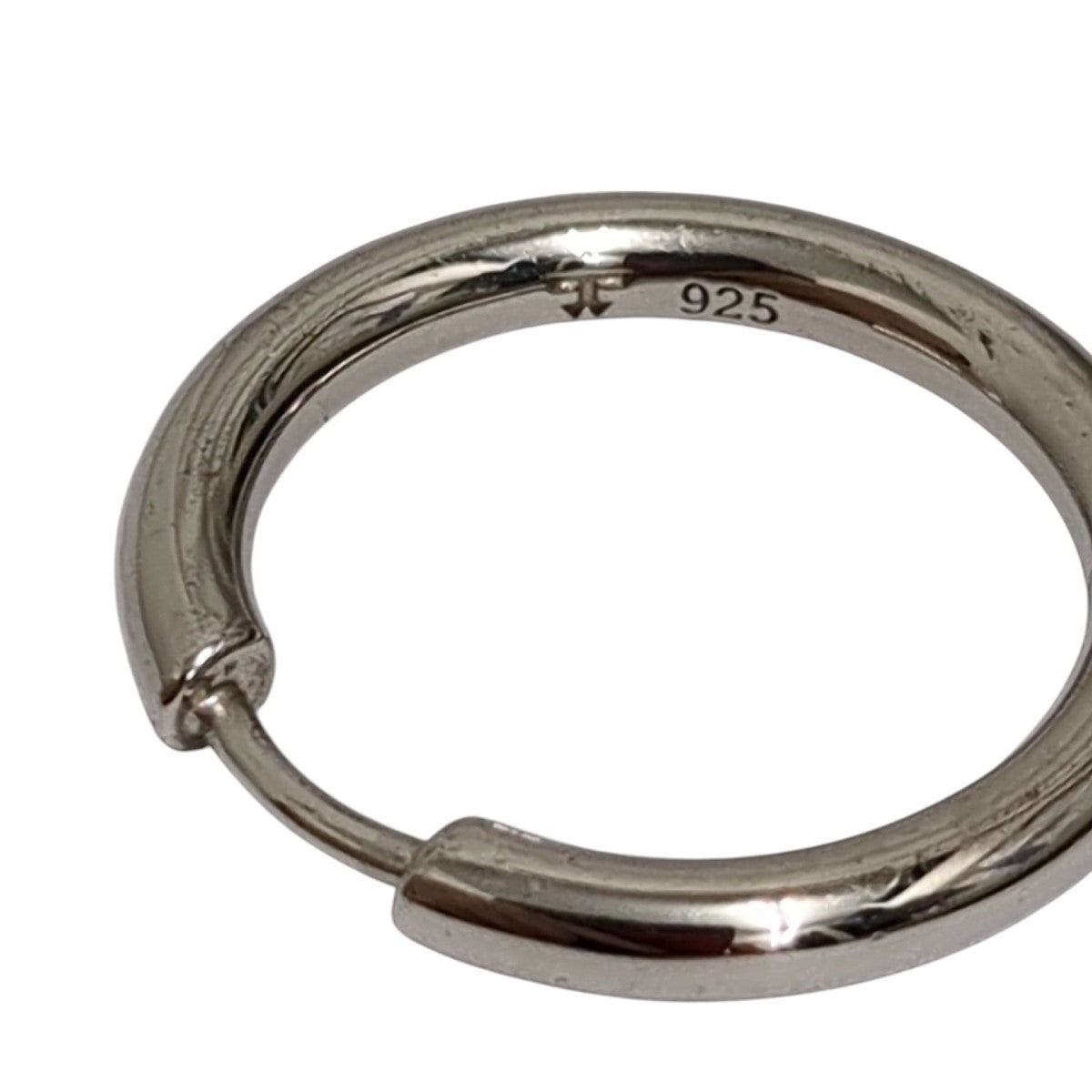 TOM WOOD(トムウッド) 片耳ピアス シルバー｜【公式】カインドオル