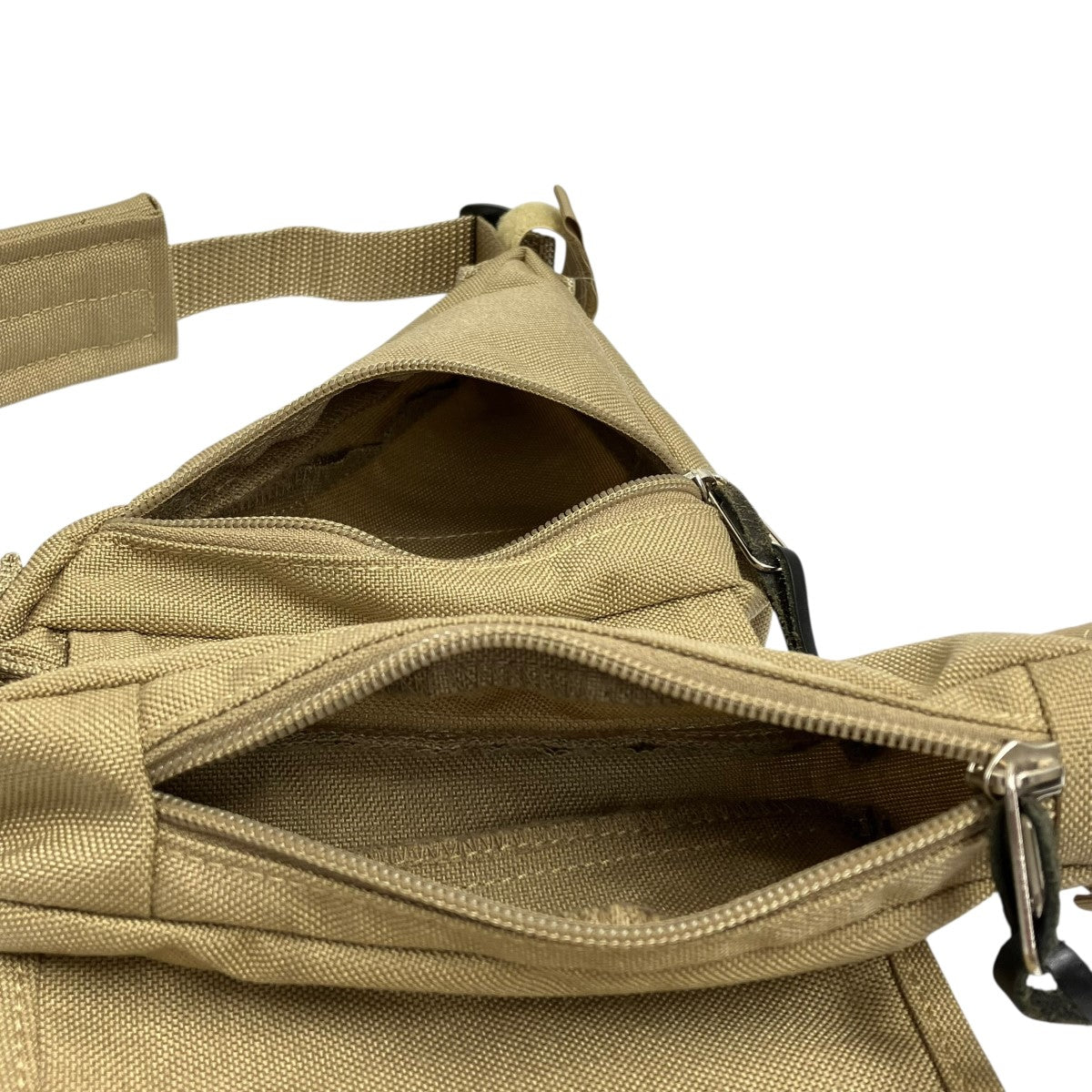 AURALEE(オーラリー) NYLON SADDLE BAGバッグ カーキ｜【公式