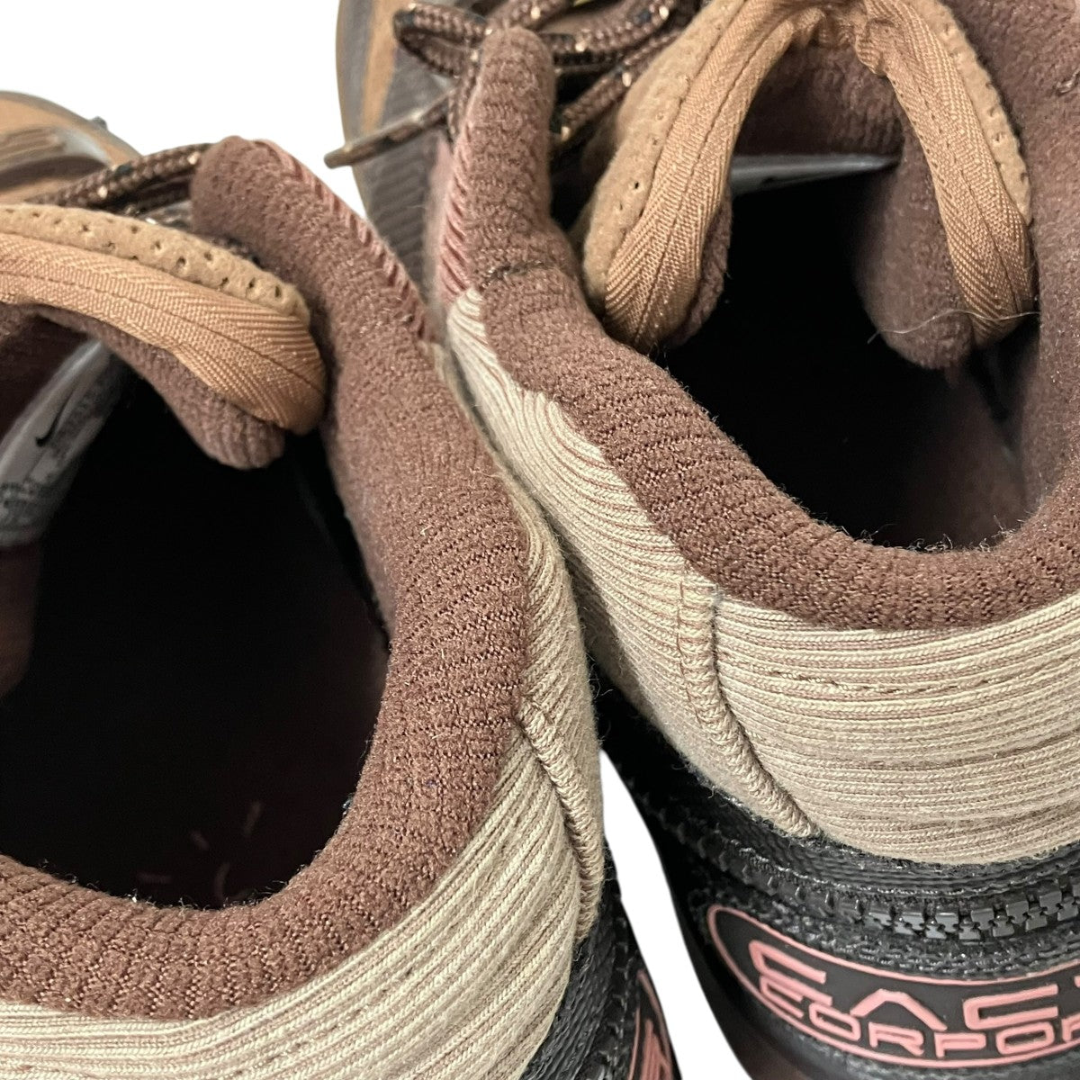 スニーカーDR7515 200