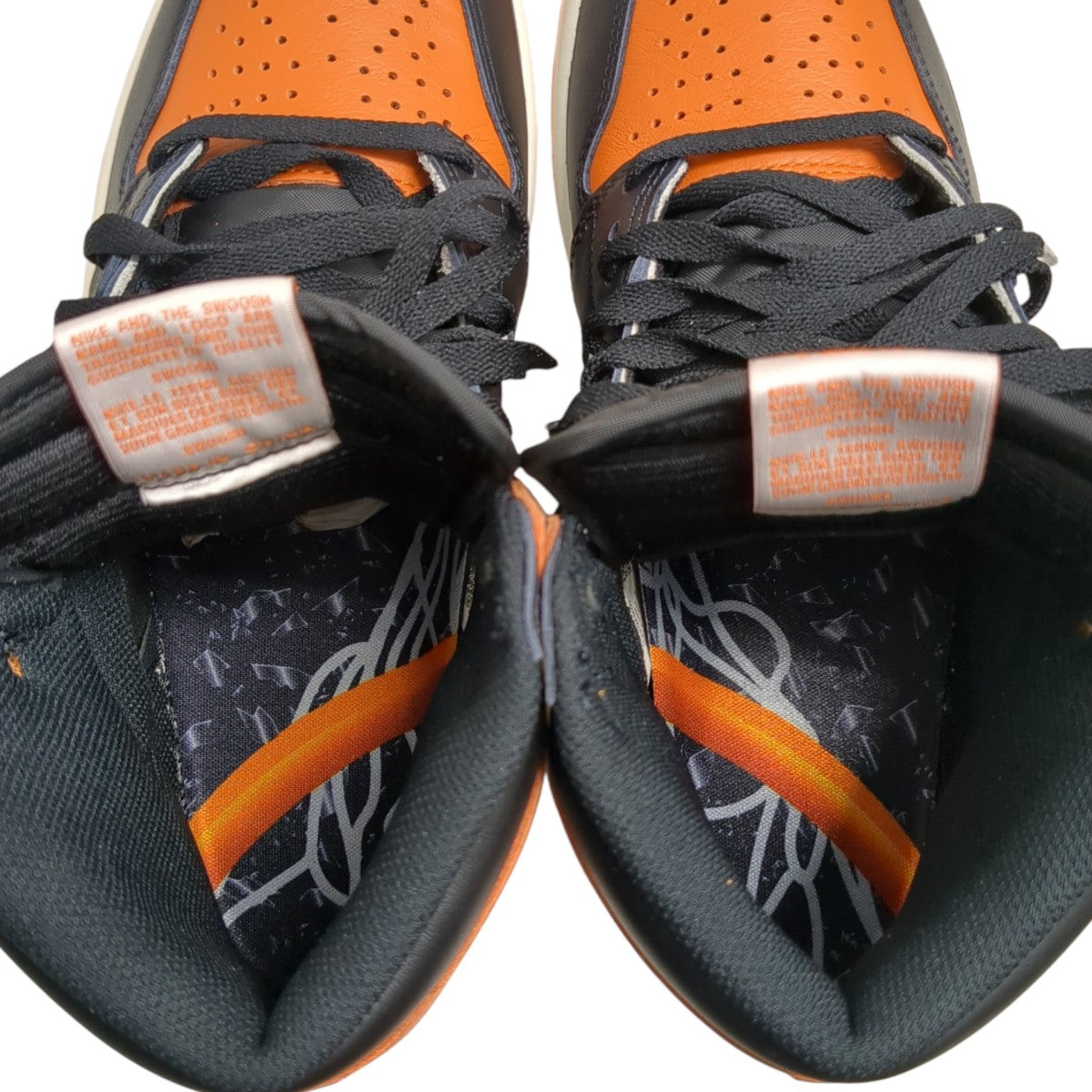 NIKE スニーカーDZ5485-008 DZ5485-008 ブラック×オレンジ サイズ 26.5