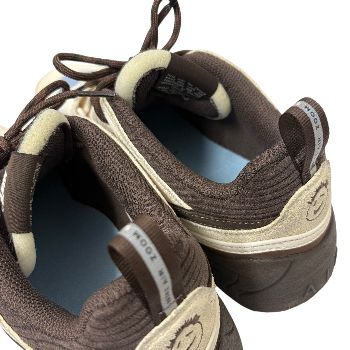 スニーカーHQ3072-400