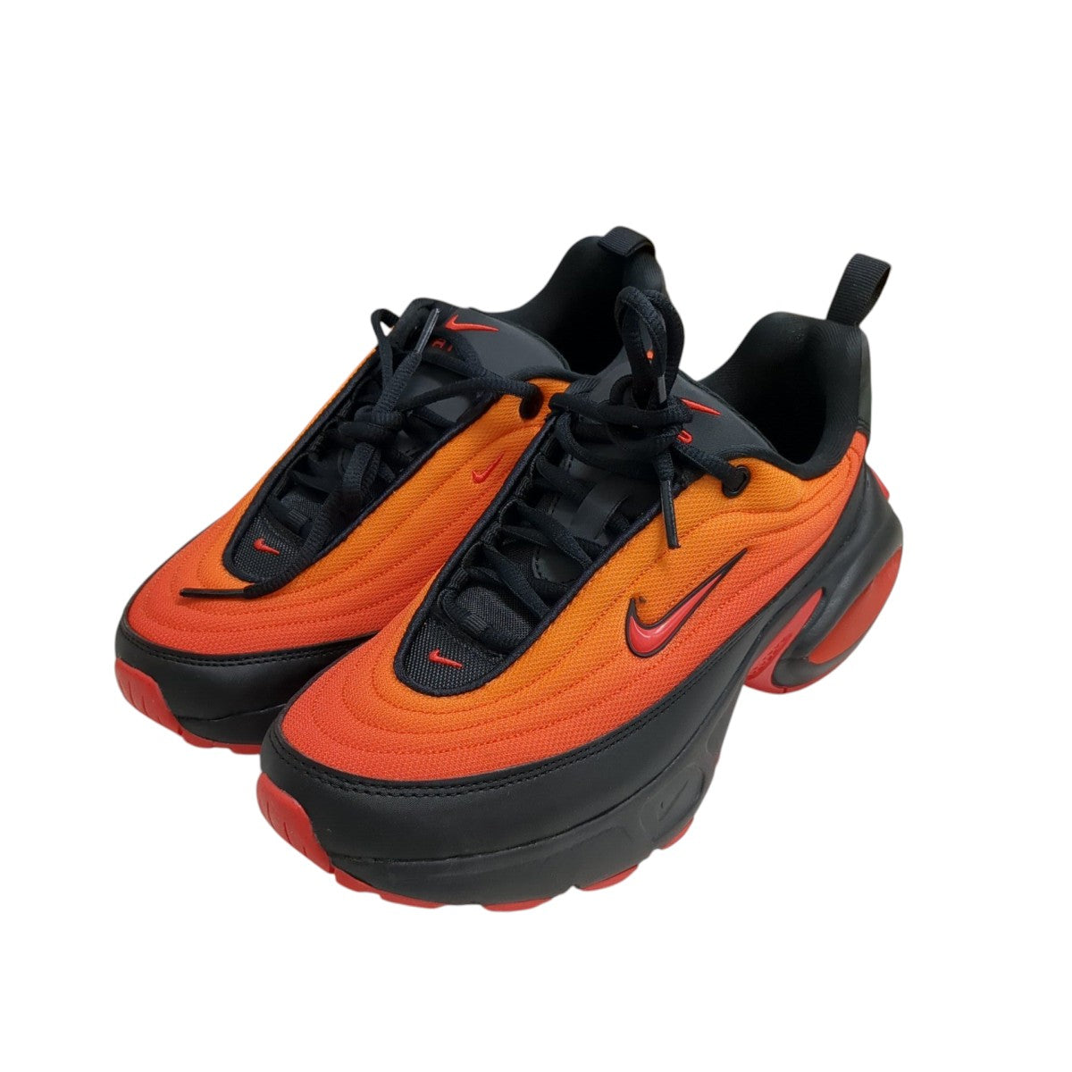 NIKE W AIR MAX PORTALスニーカーHF3053-008 古着・中古-1枚目のアイテム画像