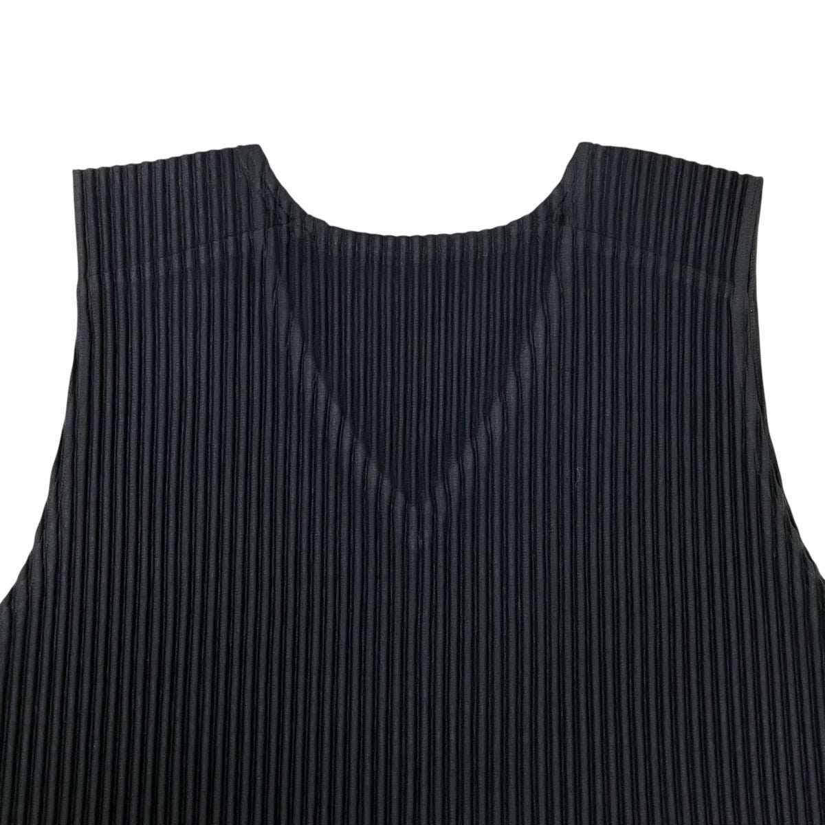 HOMME PLISSE ISSEY MIYAKE ノースリーブカットソーHP55JE410 古着・中古-4枚目のアイテム画像
