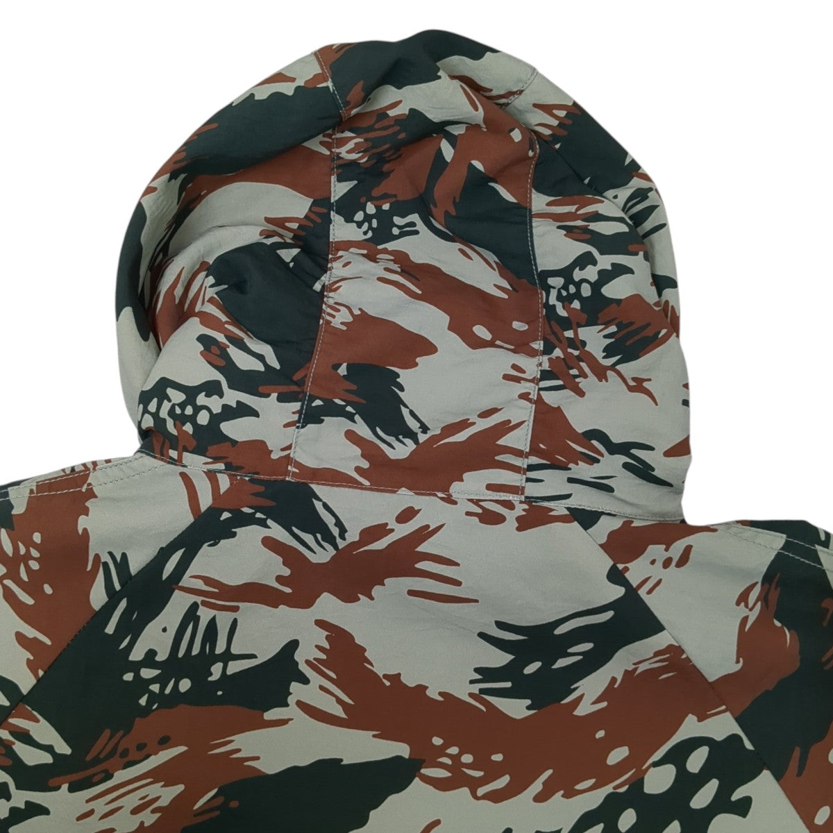 ジャケット・アウター FTC UTILITY HOODED JACKET CAMO FTC(エフティーシー) UTILITY HOODED JACKETナイロンパーカー