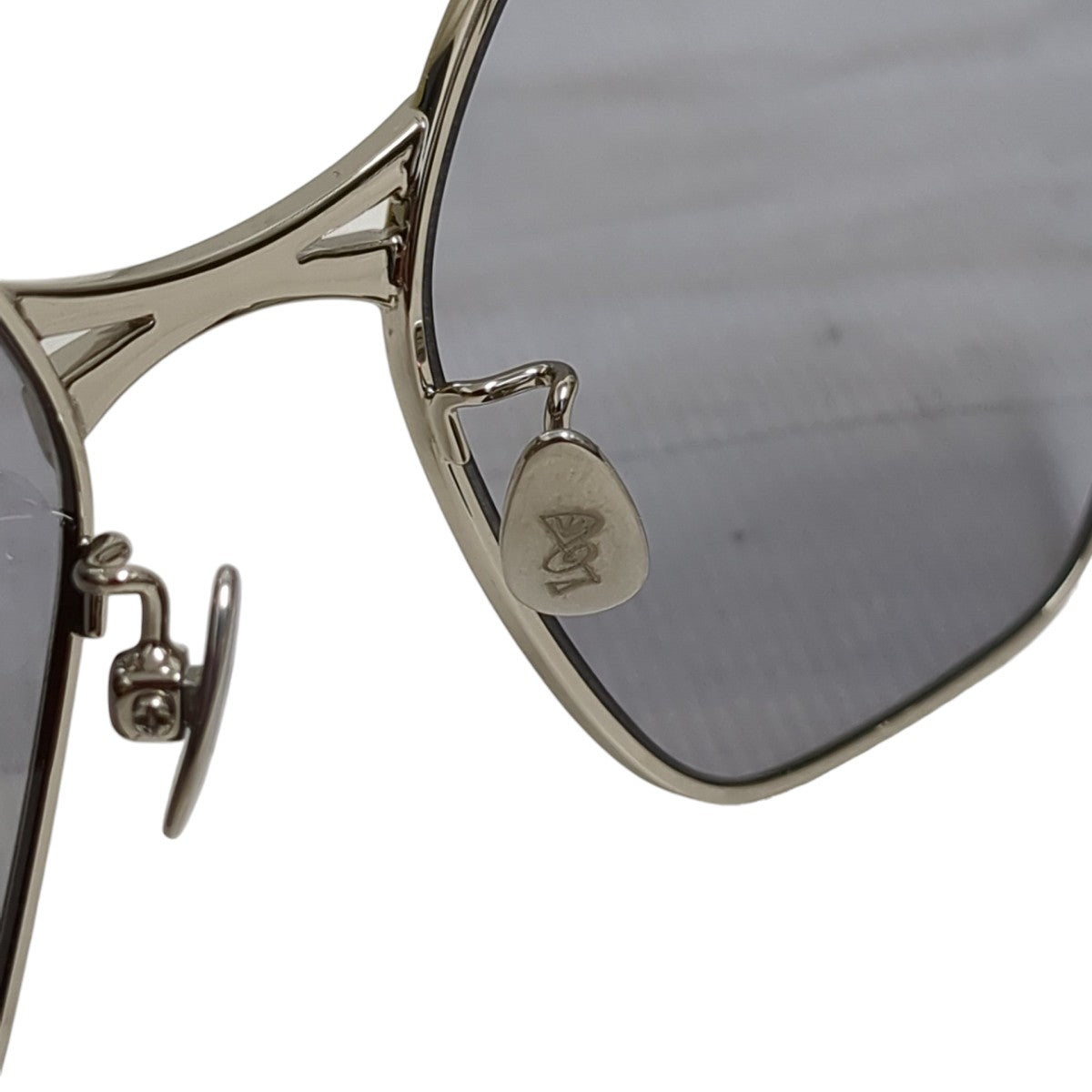 Mr．CASANOVA(ミスターカサノバ) PATTIEサングラス シルバー｜【公式