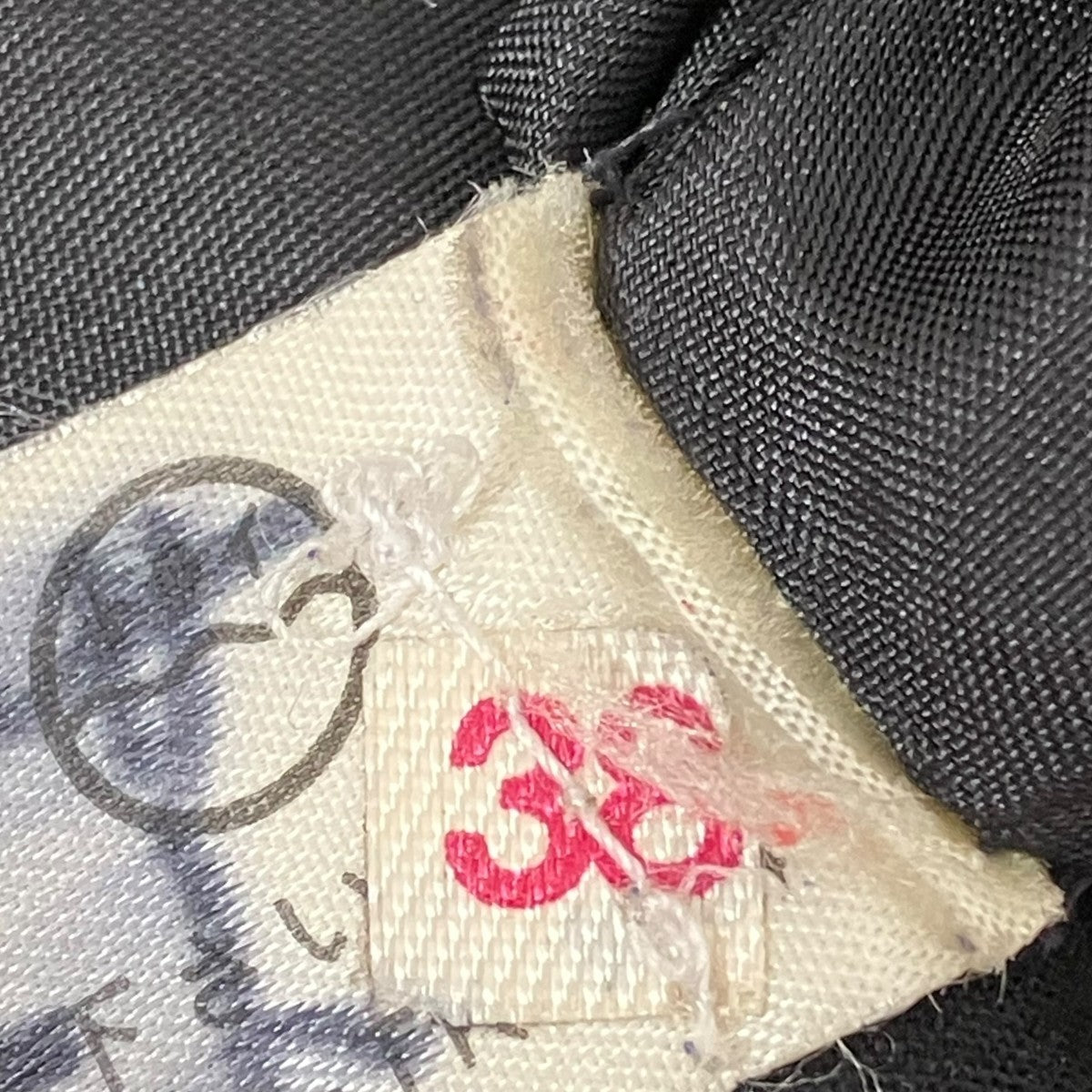 CELINE 金ボタントレンチコート 古着・中古-9枚目のアイテム画像