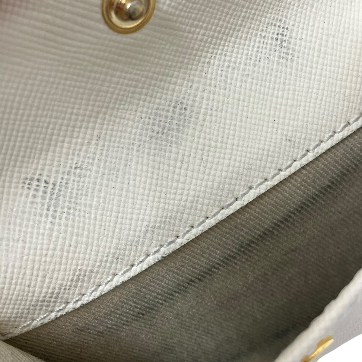 MARNI サフィアーノレザー製二つ折りウォレット 古着・中古-9枚目のアイテム画像