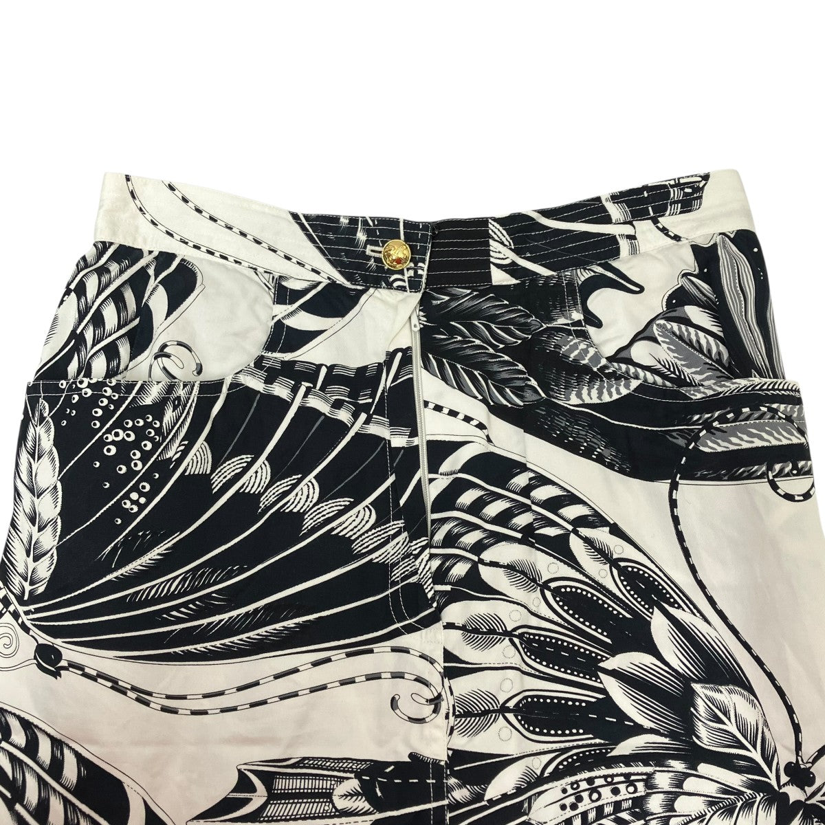 Salvatore Ferragamo バタフライ柄スカート 古着・中古-3枚目のアイテム画像
