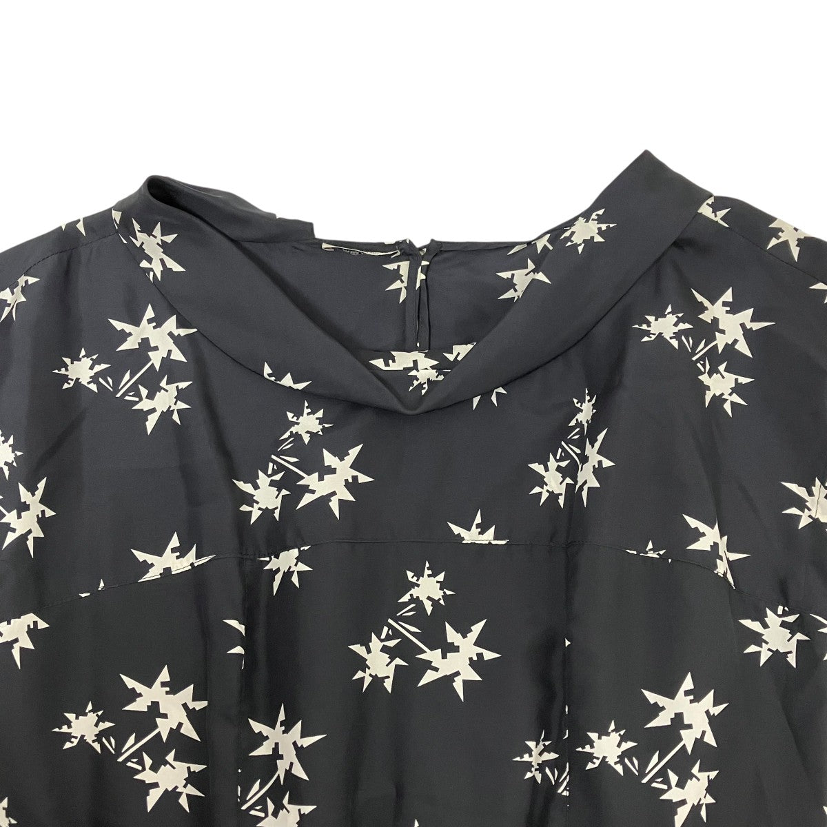 MIU MIU ワンピースMA336S 古着・中古-3枚目のアイテム画像
