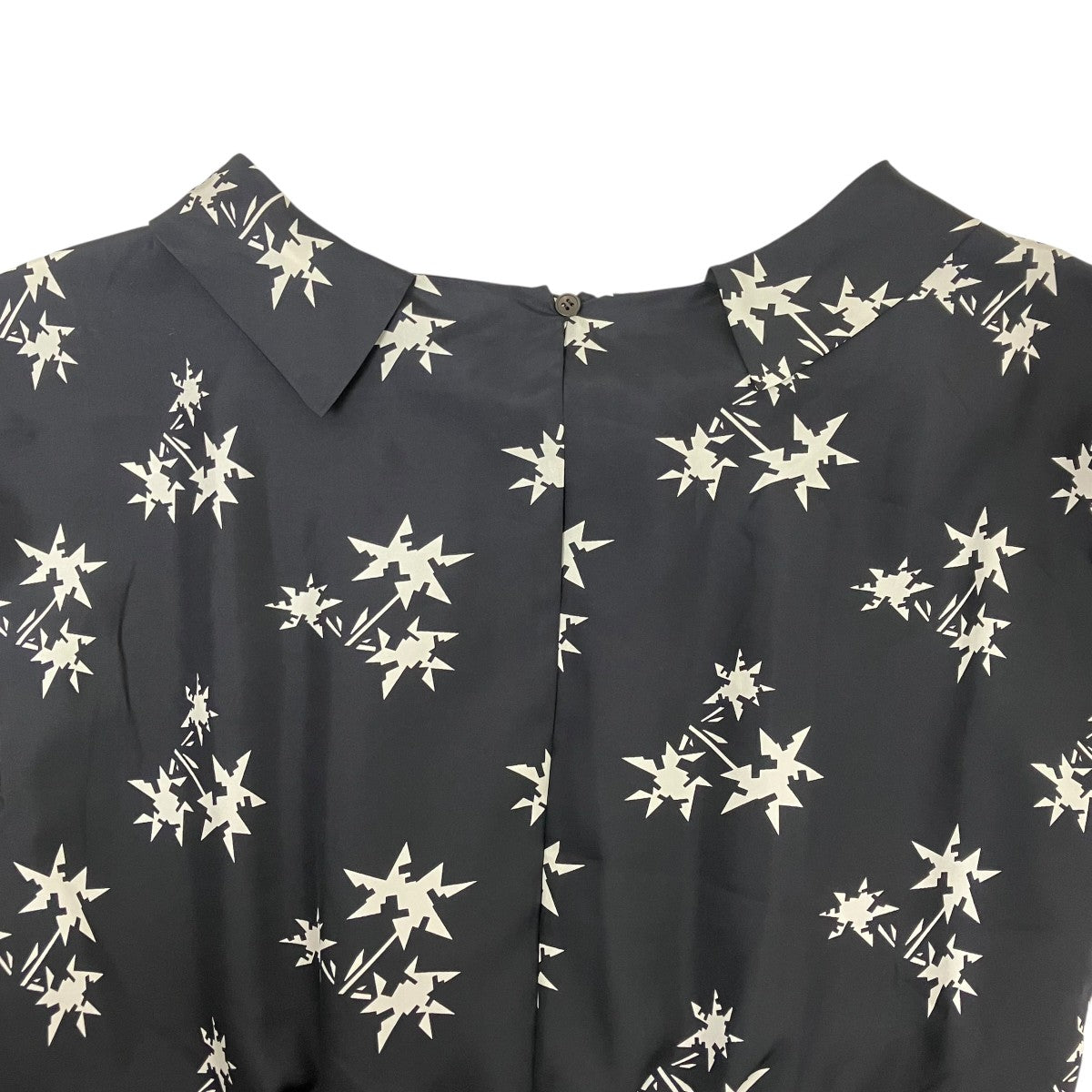 MIU MIU ワンピースMA336S 古着・中古-4枚目のアイテム画像