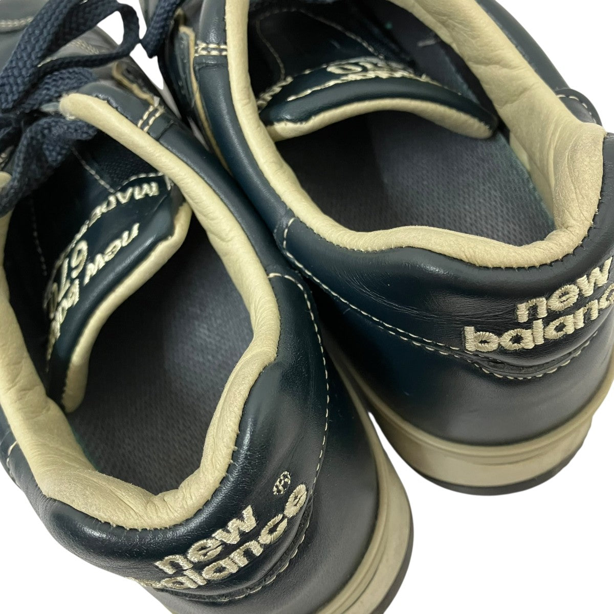 スニーカーM670NVY