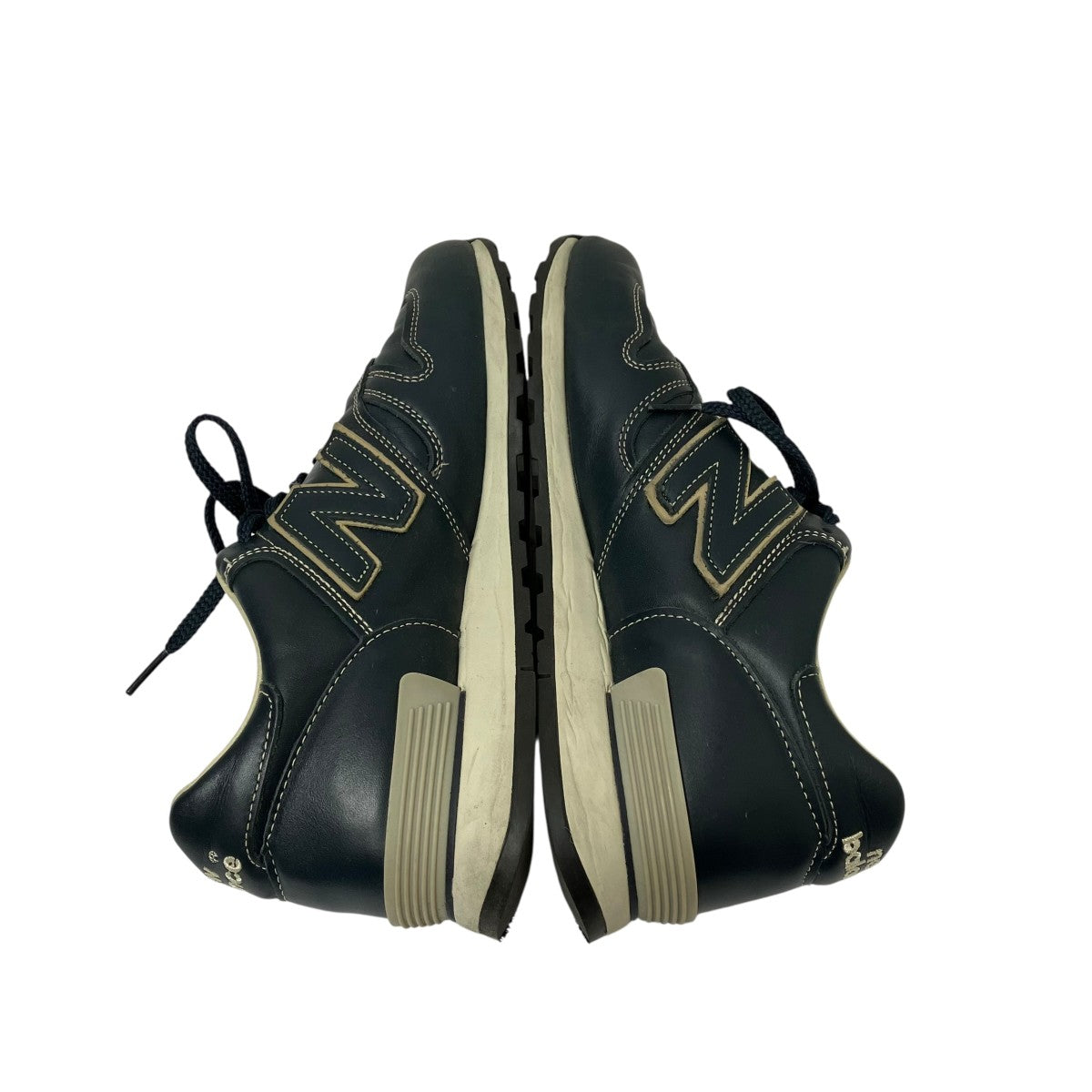 スニーカーM670NVY