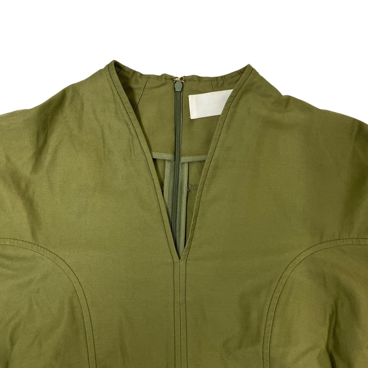 mame kurogouchi Military Cotton Deep Neck DressワンピースMM22PS-DR712 古着・中古-3枚目のアイテム画像