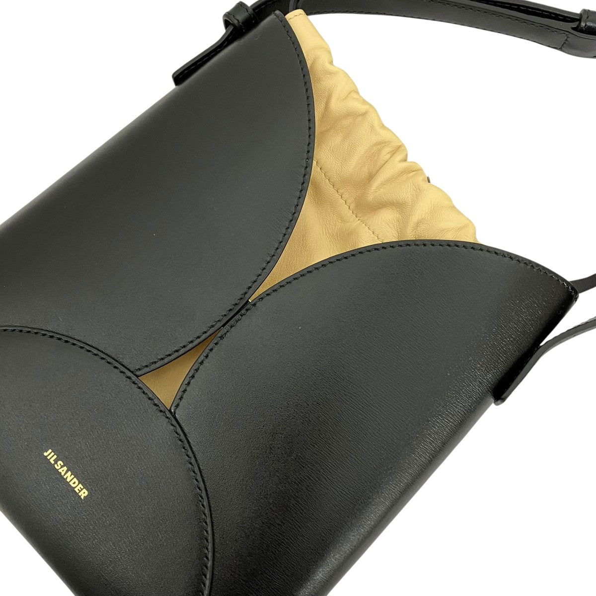 CURVEショルダーバッグJ07WG0082 P7100