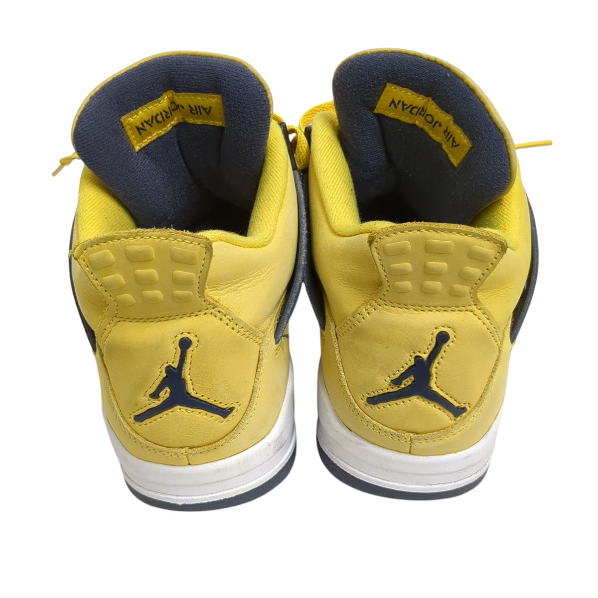 AIR JORDANスニーカーCT8527-700