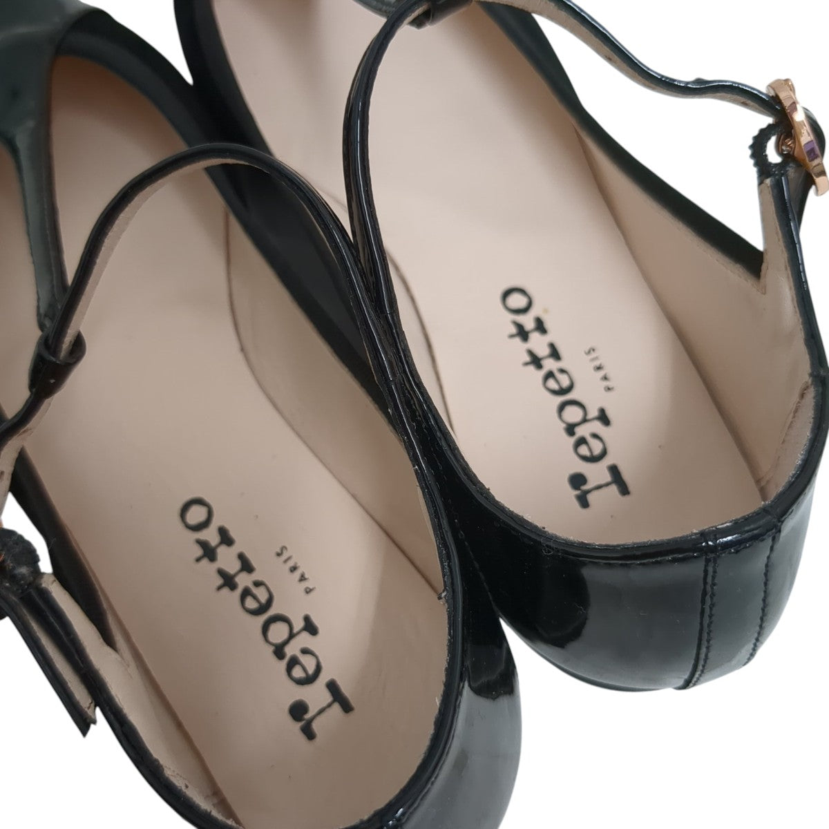 T-strap shoeパンプス