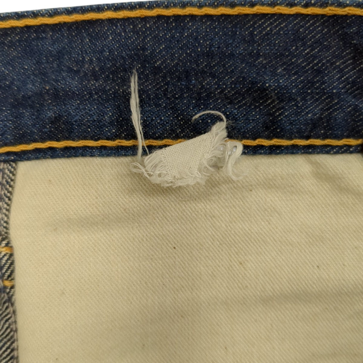 デニムパンツ