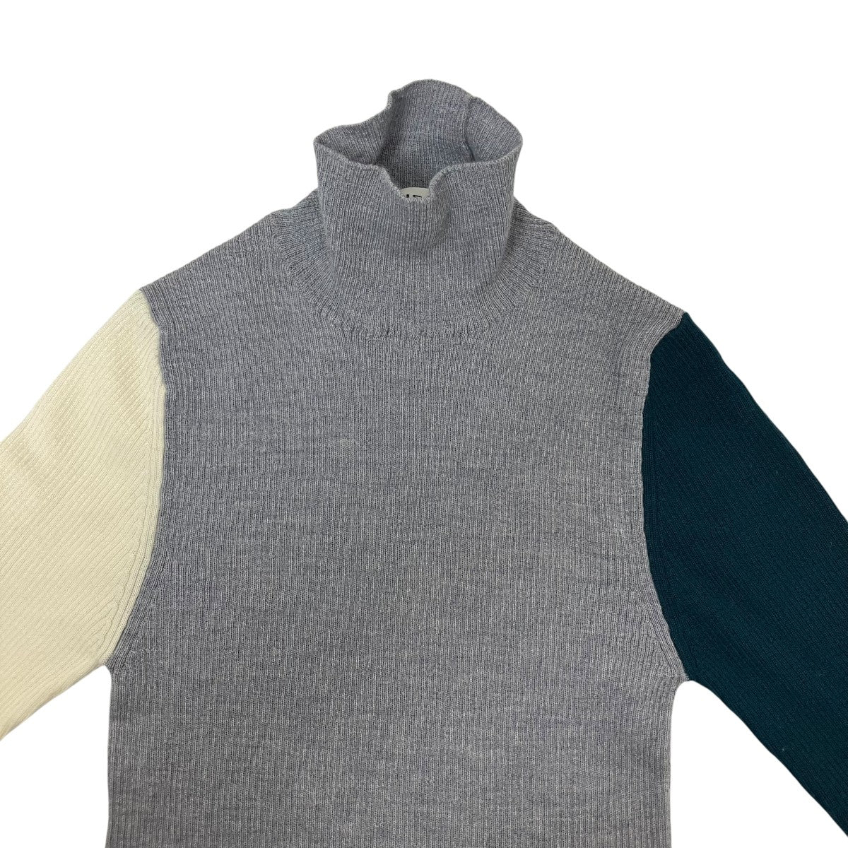 COLOR‐SLEEVE HIGH‐NECK PULLOVERニット300HA270-0051