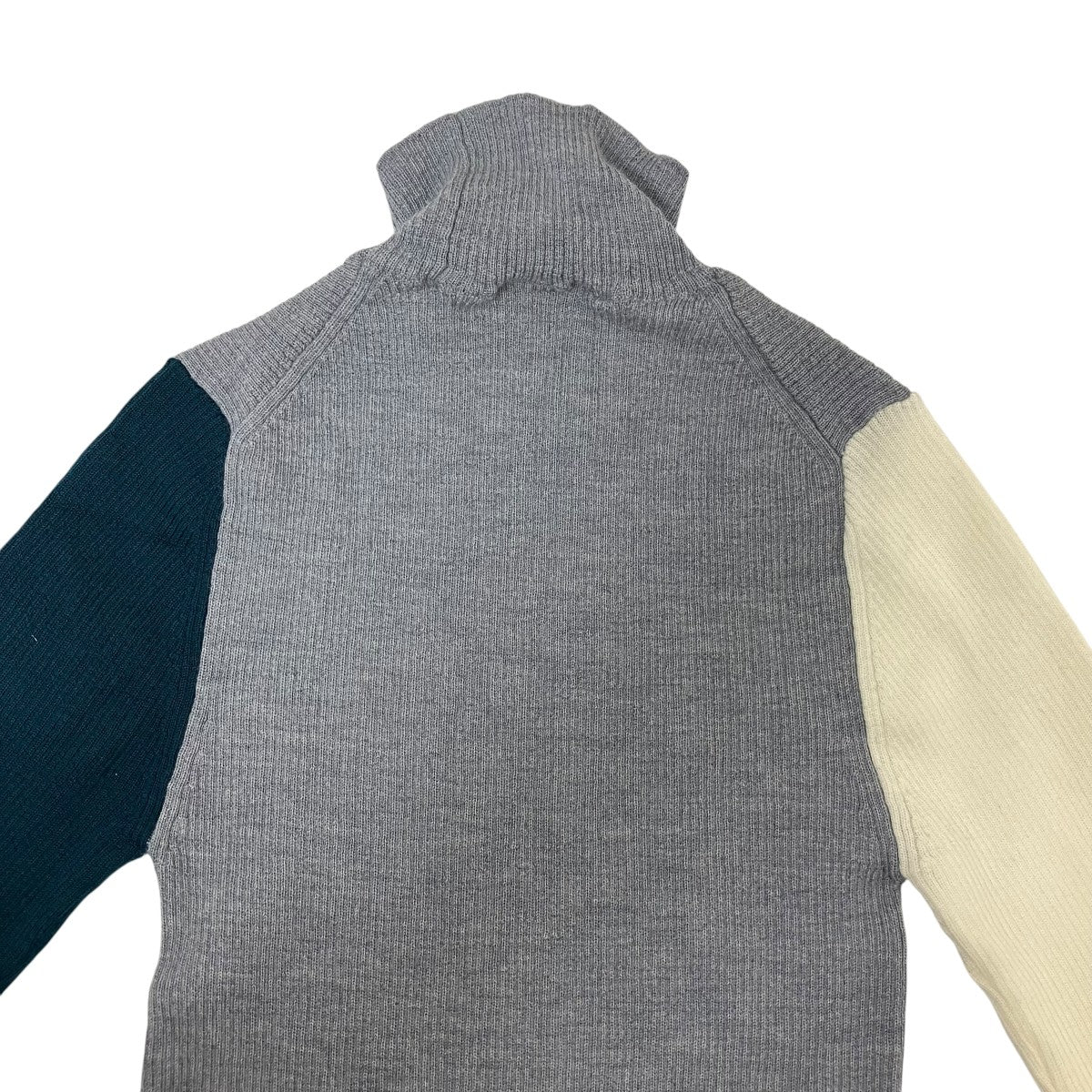 COLOR‐SLEEVE HIGH‐NECK PULLOVERニット300HA270-0051