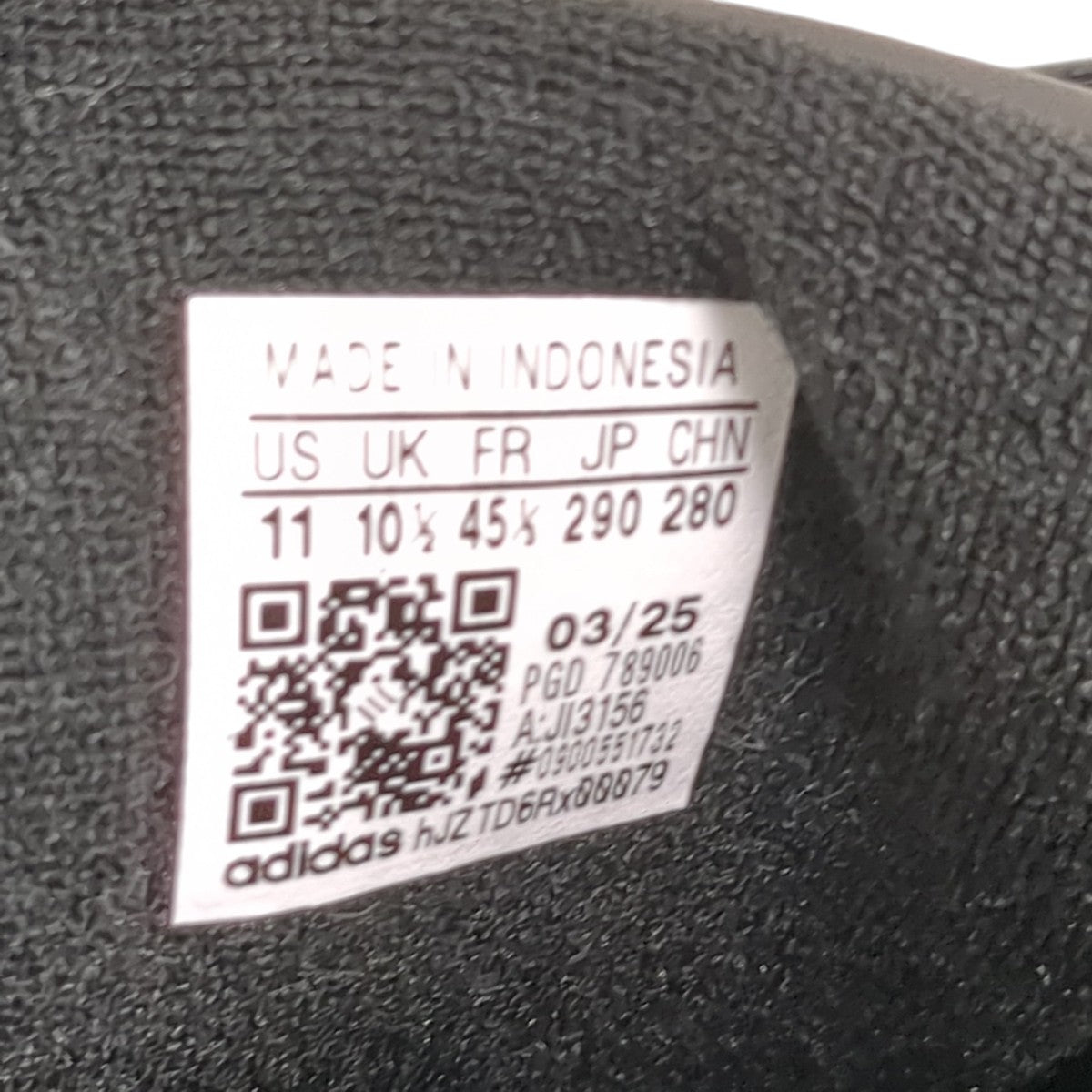 スニーカーJI3156