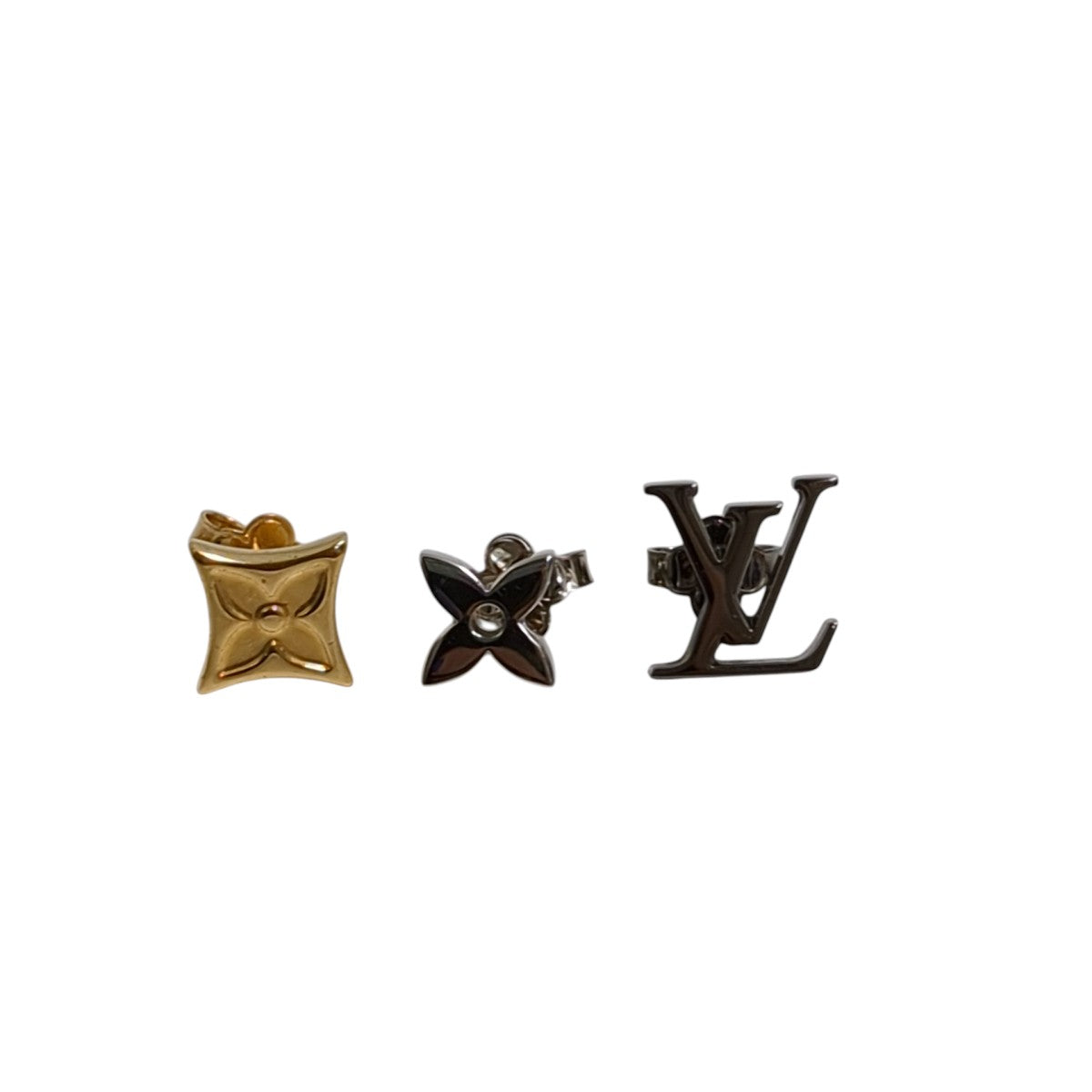 ピアス