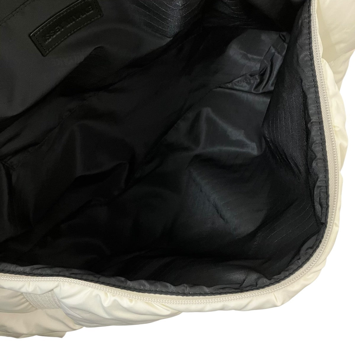 SQUARE CUSHIONショルダーバッグIM33AG532