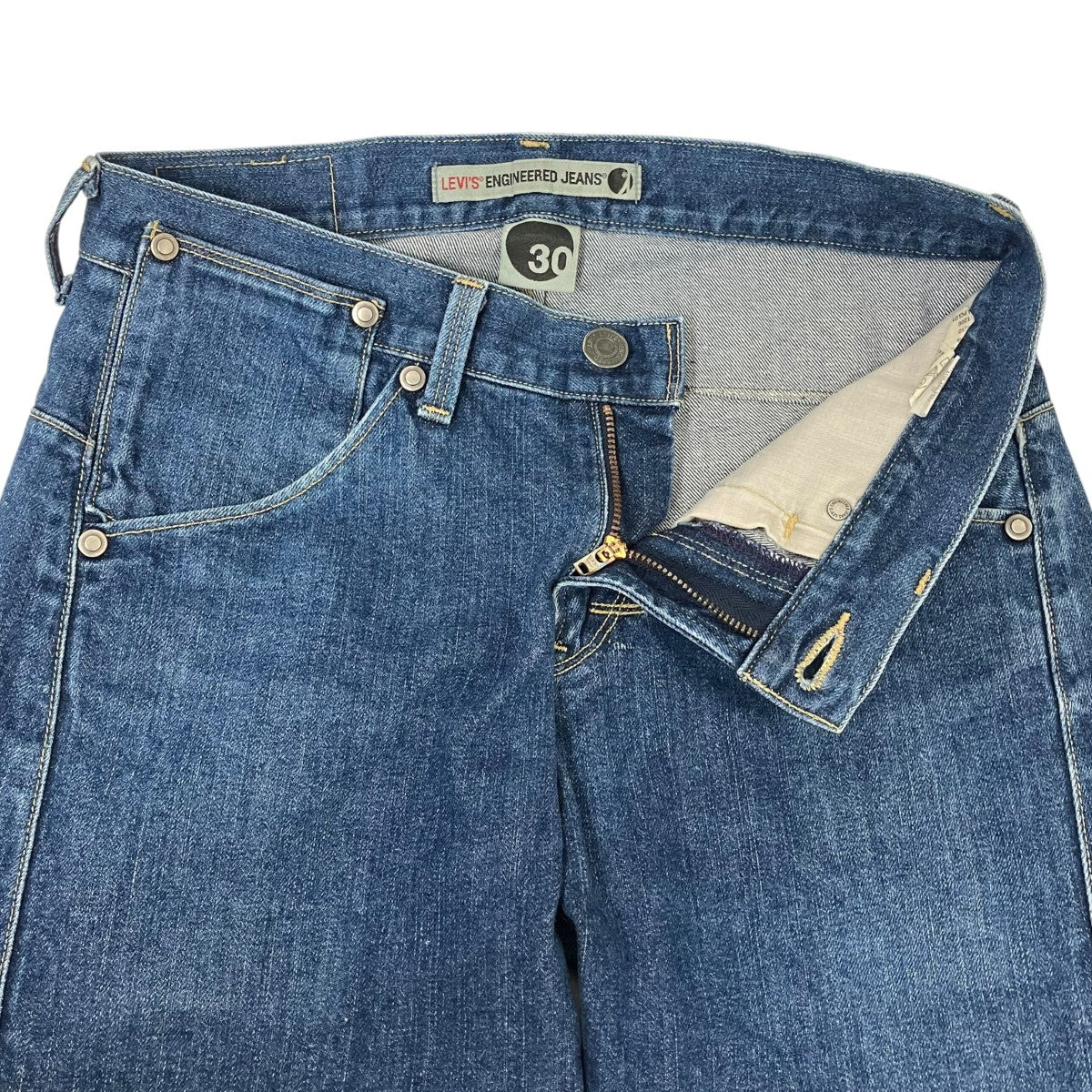 デニムパンツ