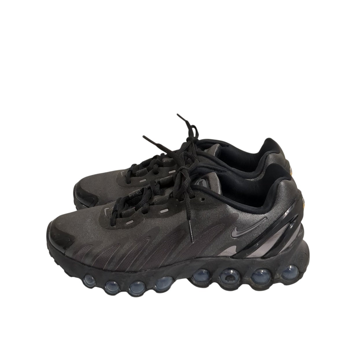 AIR MAX DN8 BLACK／MTLC DARK GREY-IRON GREYスニーカーHF5509-002
