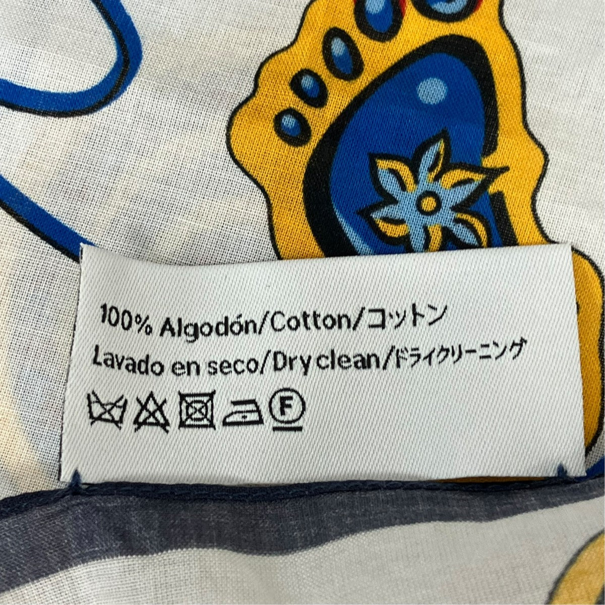 スカーフ
