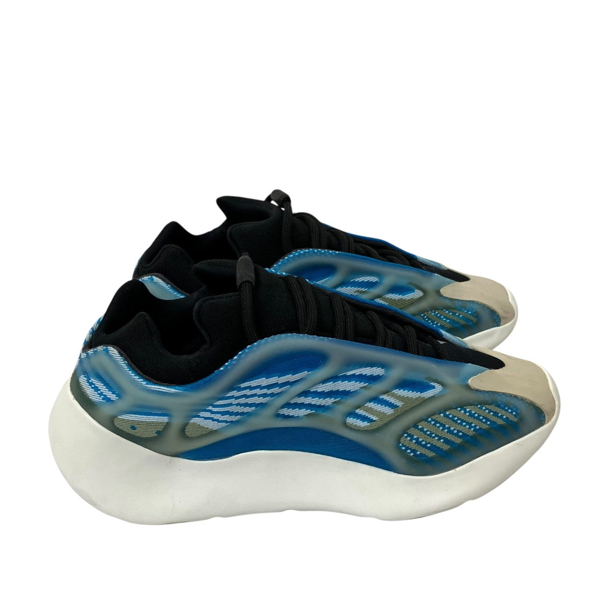 YEEZY 700 V3 ArzarethスニーカーG54850