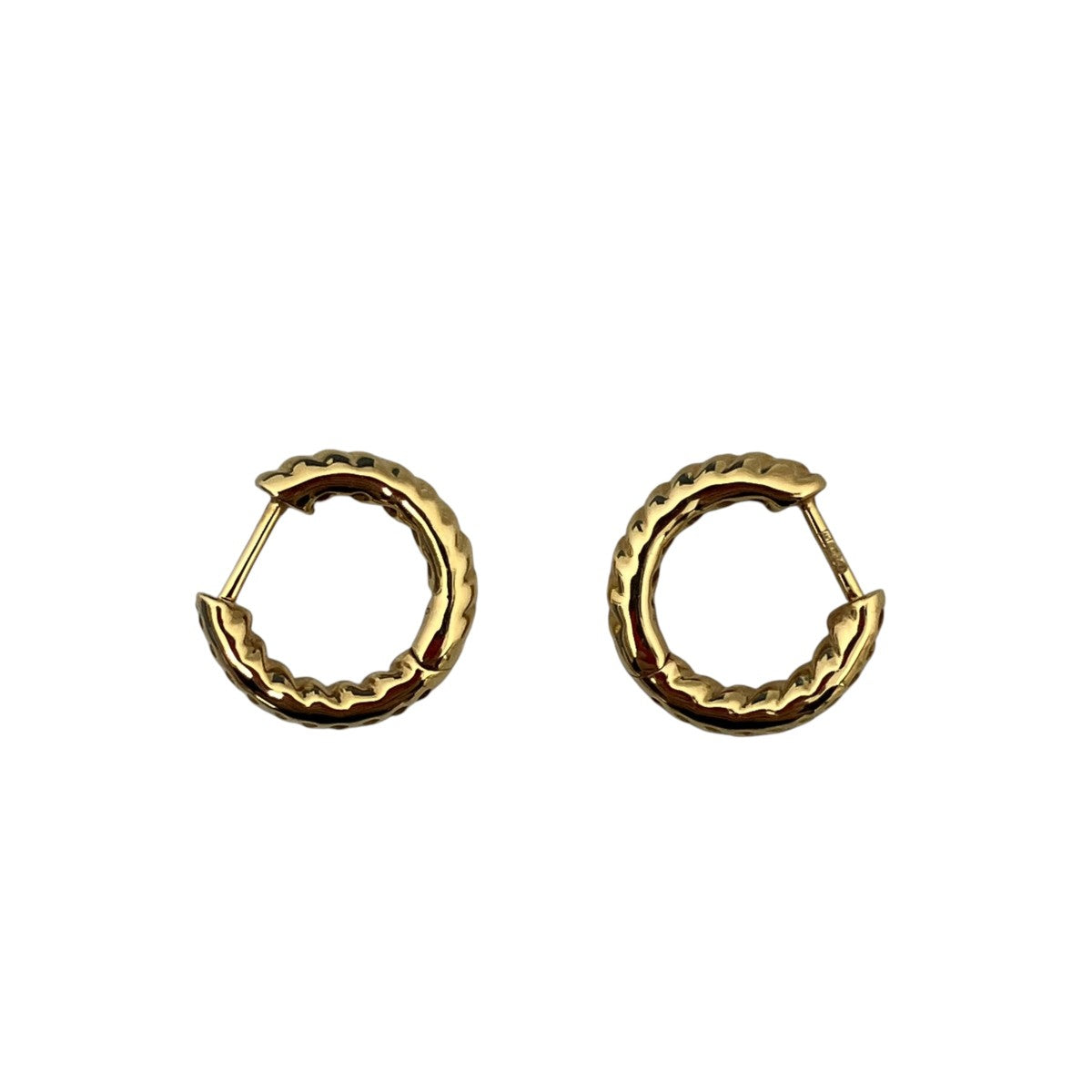 ピアス