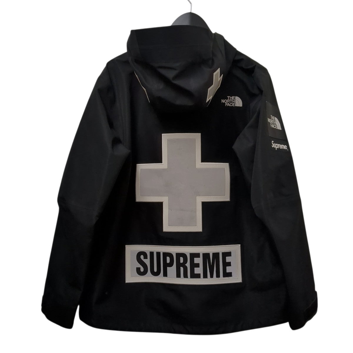 22SSSummit Series Rescue Mountain Pro JacketマウンテンパーカーNF0A7WUD