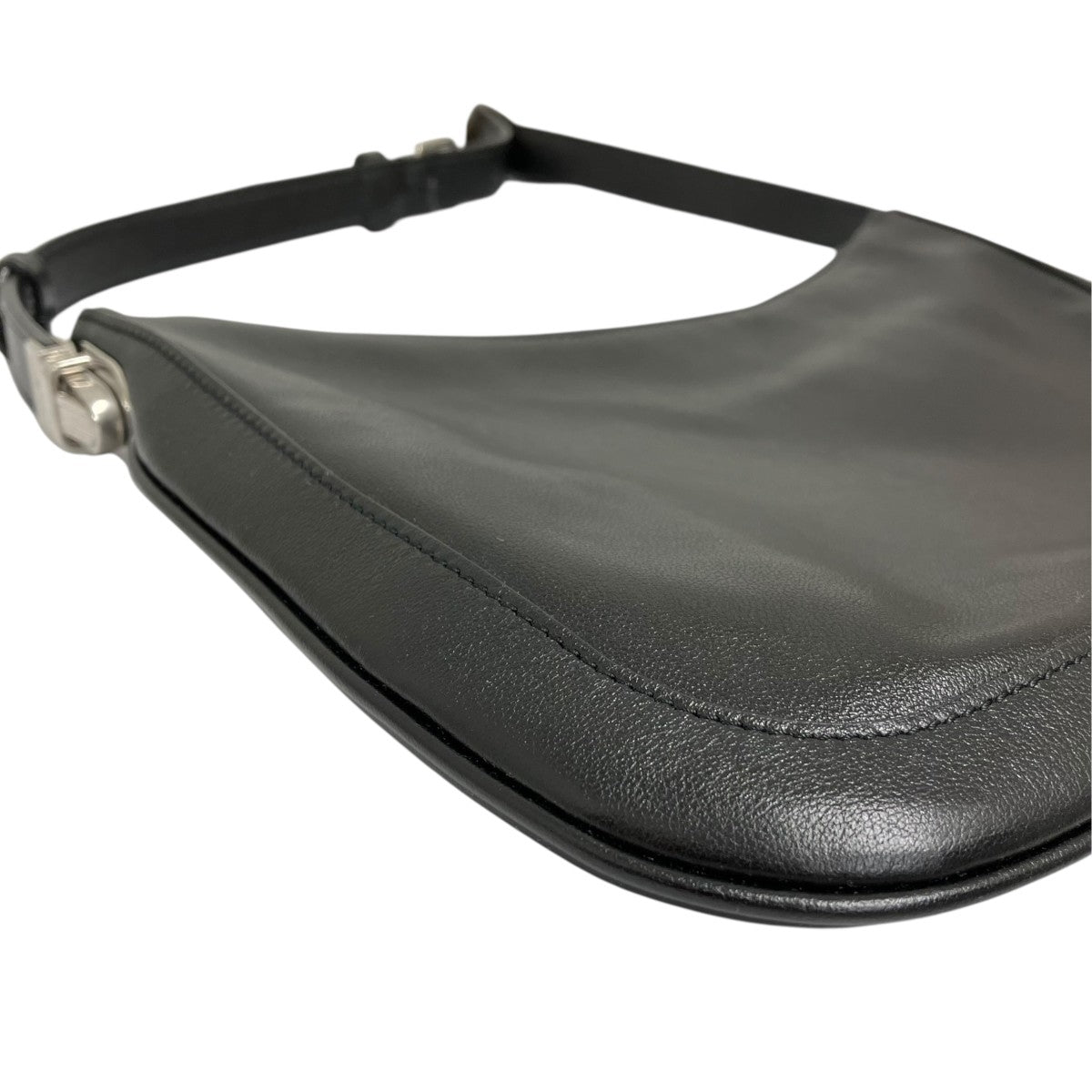 Smooth Calfskin Leather Mini Hobo BagショルダーバッグPTR800828