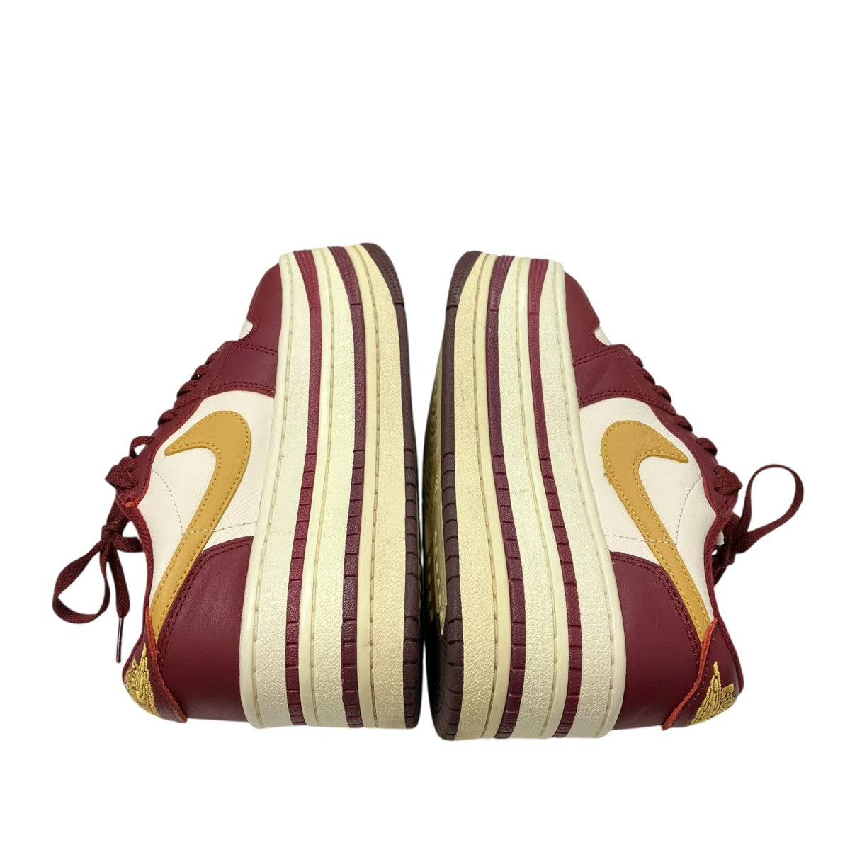 WMNS AIR JORDAN 1 TRIPLE STACK TEAM RED SANDED GOLD-PALE IVORY厚底スニーカーHV8288-600