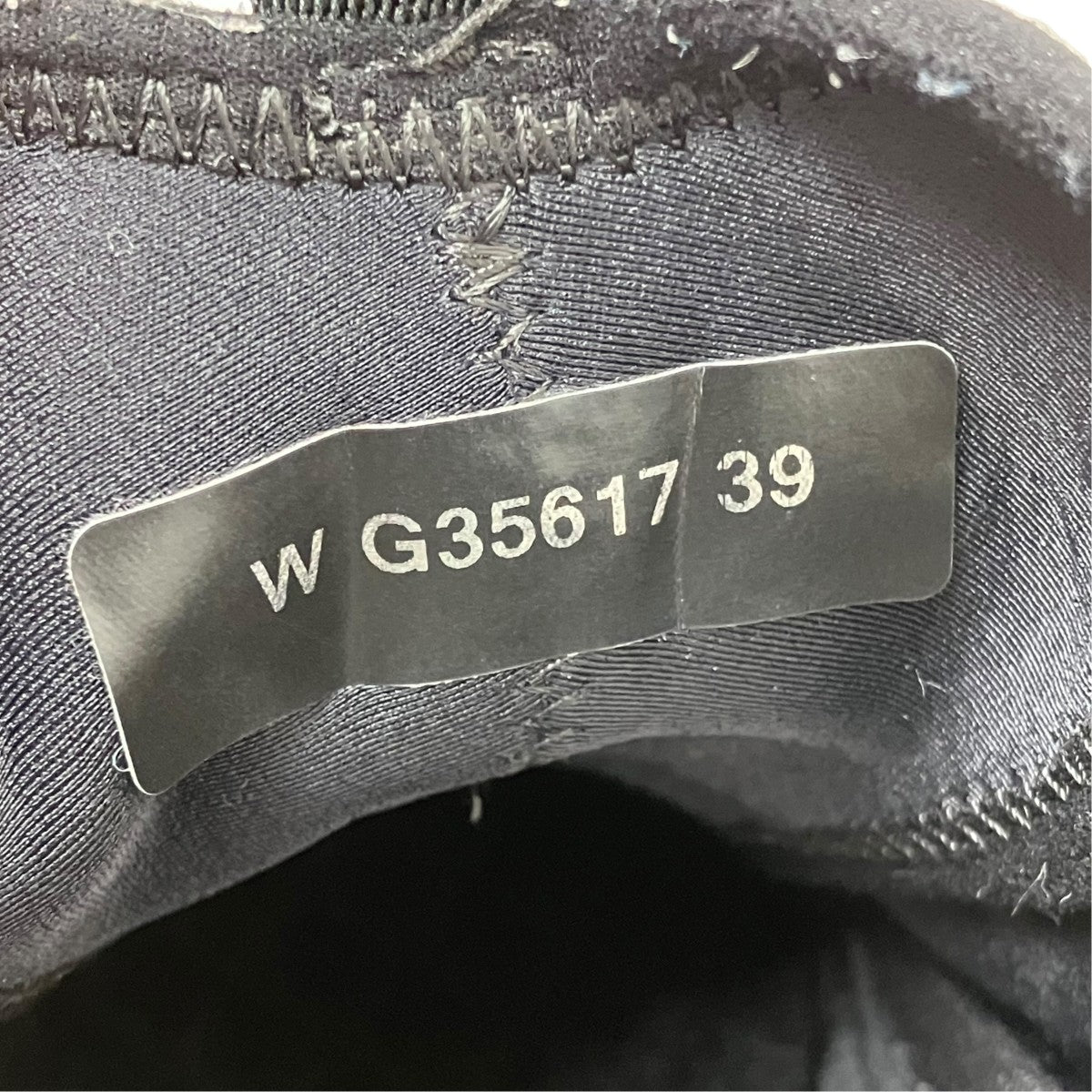 スニーカーG35617
