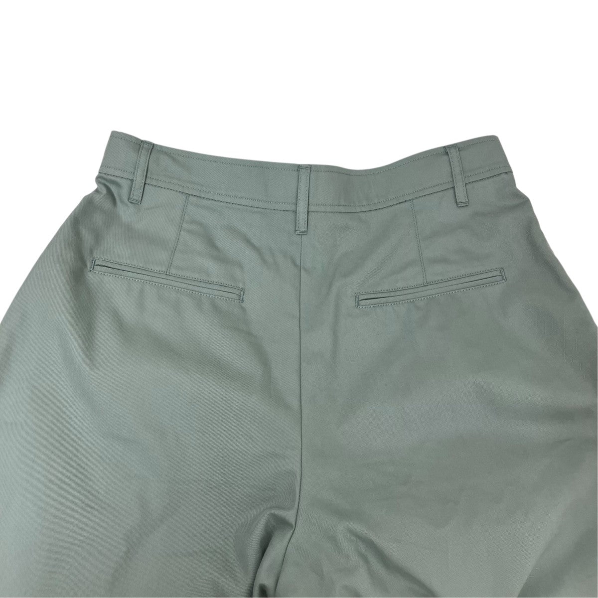 Gloss-Finish Chino Pantsパンツ28A68103