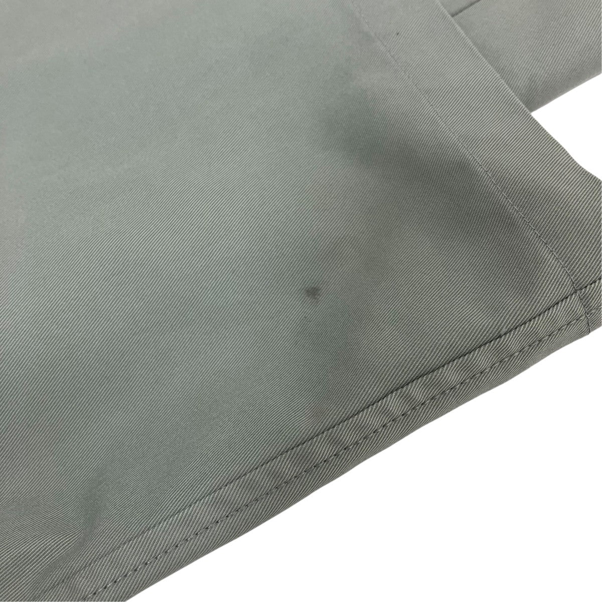 Gloss-Finish Chino Pantsパンツ28A68103