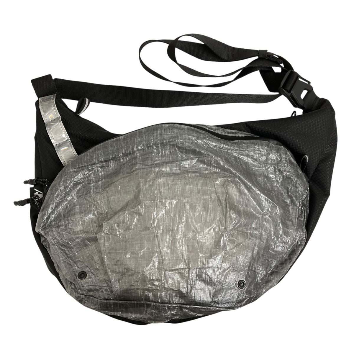 maastik SLING BAG 7．6ショルダーバッグ 古着・中古-1枚目のアイテム画像