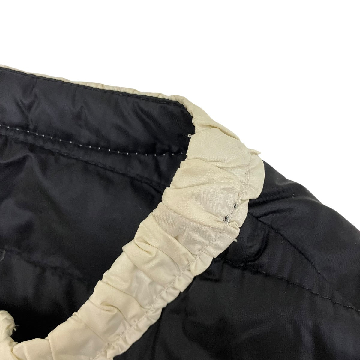 MONCLER(モンクレール) FLAVIENNE GIUBBOTTOジャケット ブラック