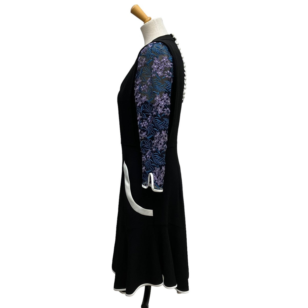 プロフィールご覧下さいませマメクロゴウチ Tulle Embroidered Sleeve Dress