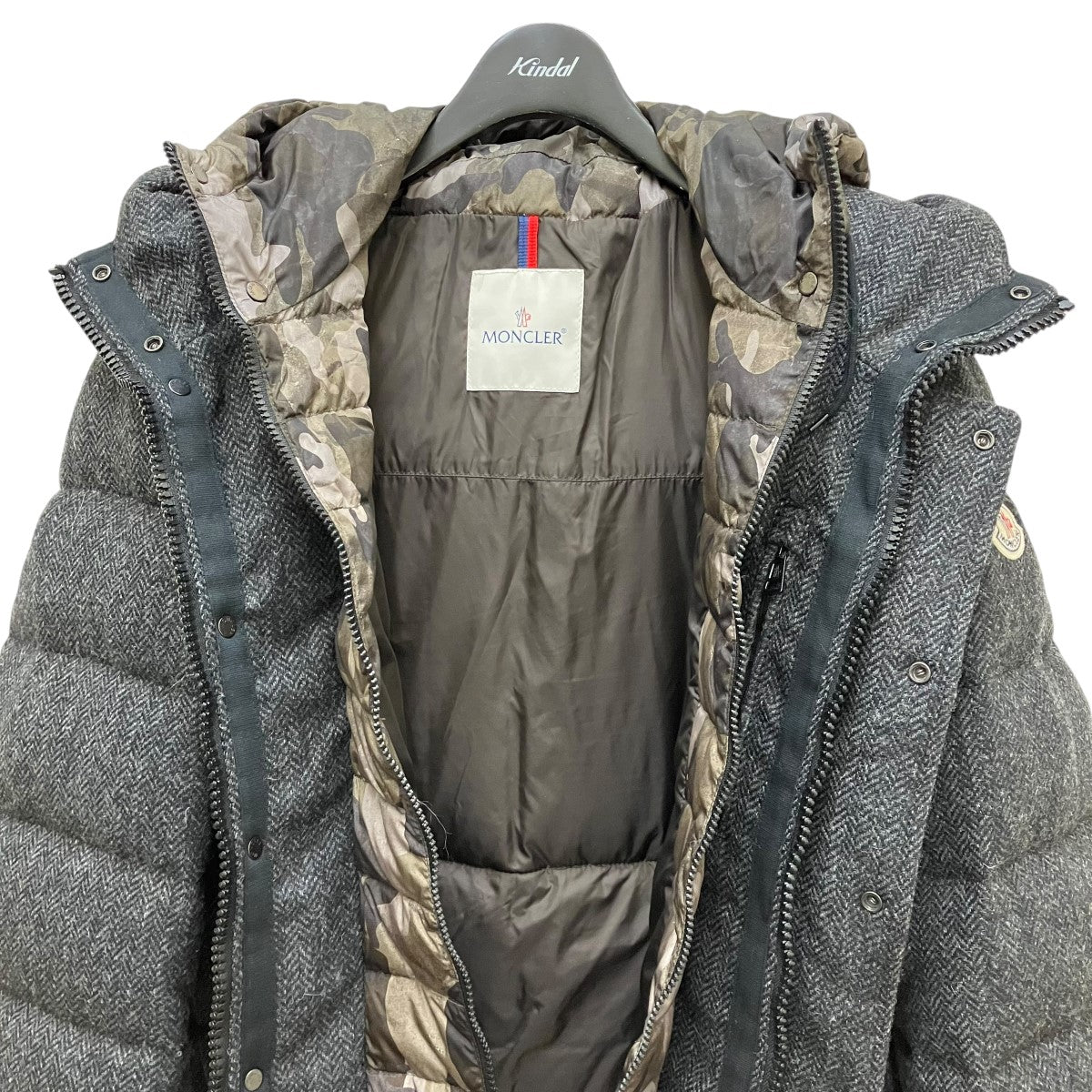 MONCLER(モンクレール) GUYENNE GIUBBOTTOダウンジャケット320914197885 320914197885 グレー サイズ  5｜【公式】カインドオルオンライン ブランド古着・中古通販【kindal】