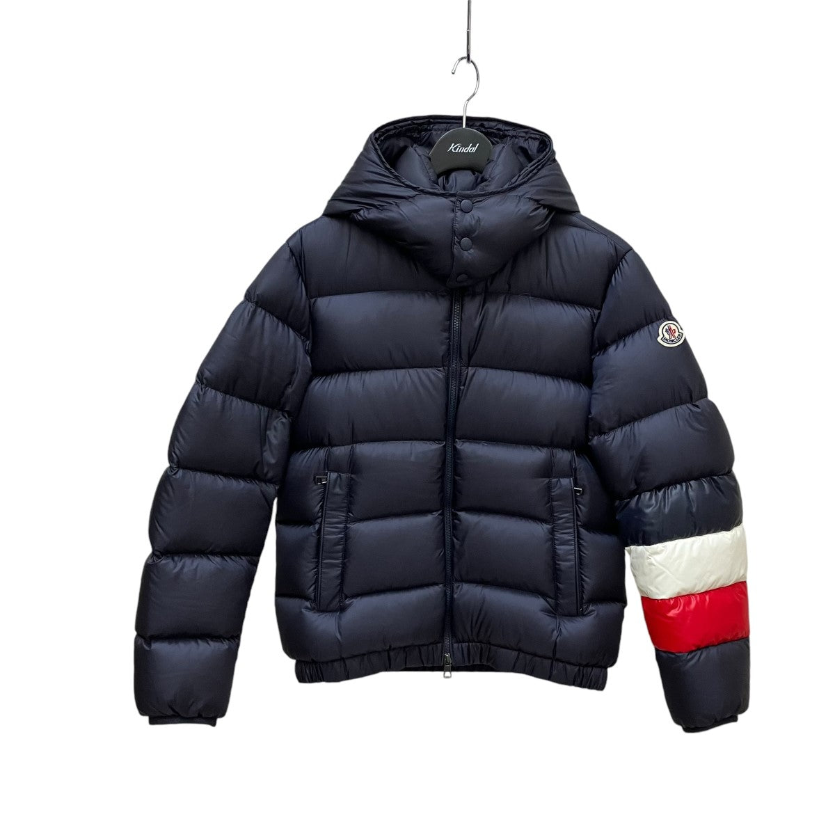 MONCLER(モンクレール) 2019 WILLM ロゴワッペン トリコロール ジップアップ ダウン ジャケット ネイビー サイズ  1｜【公式】カインドオルオンライン ブランド古着・中古通販【kindal】