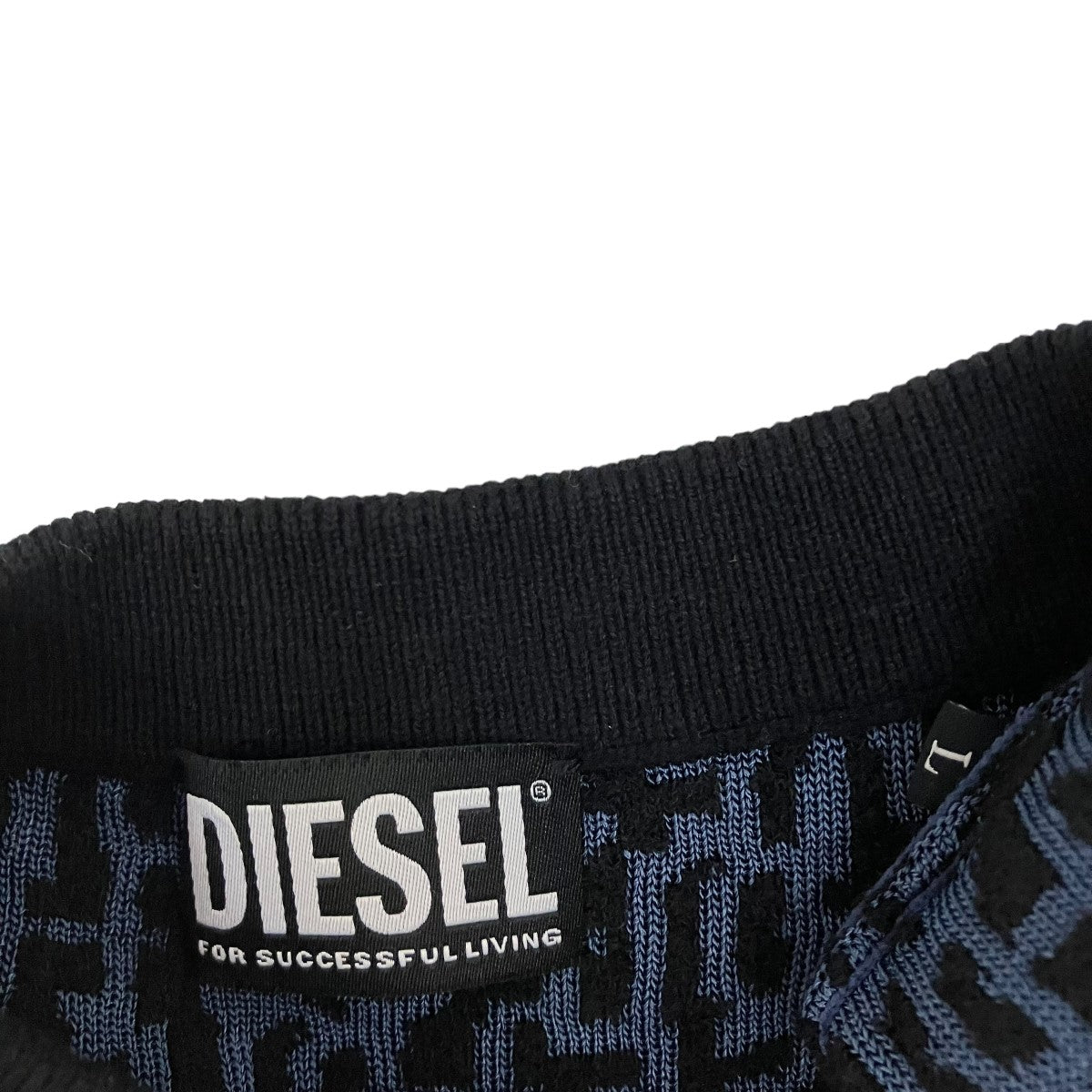 DIESEL(ディーゼル) ロゴジャガードジップアップニットジャケットA10197 A10197 ネイビー サイズ L｜【公式】カインドオルオンライン  ブランド古着・中古通販【kindal】