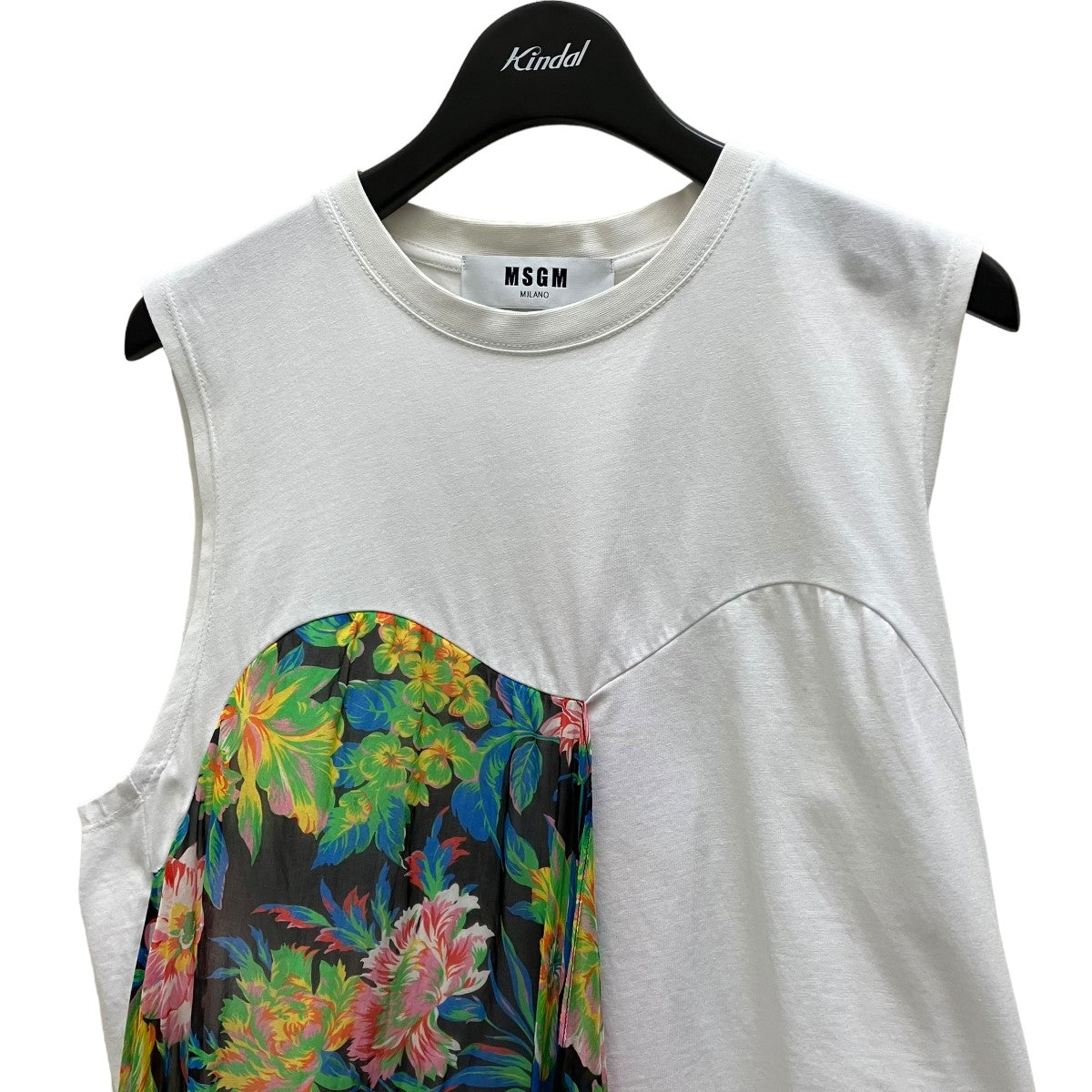 MSGM(エムエスジーエム) ノースリーブTシャツ2441MDT60Y